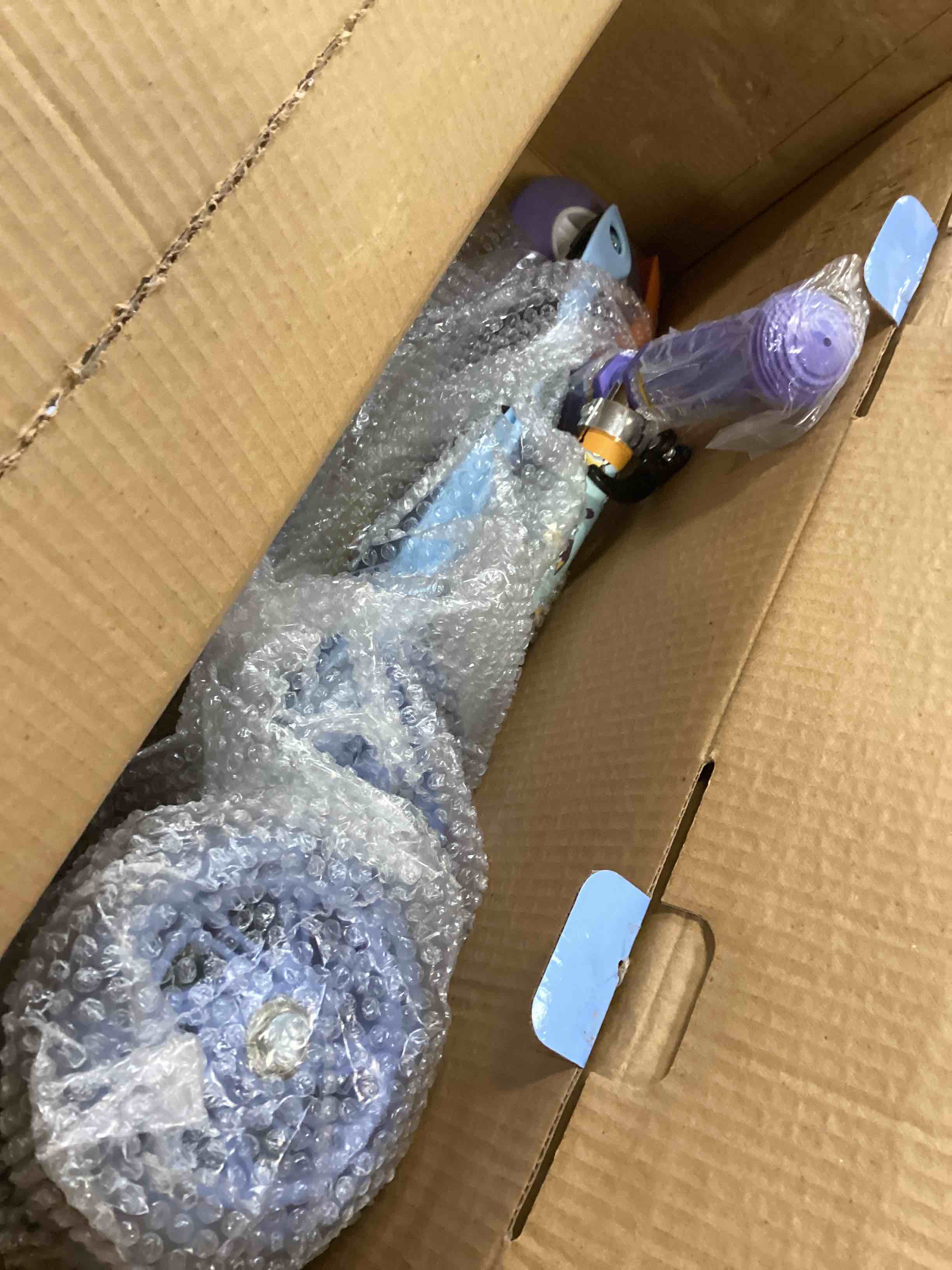 https://s3.amazonaws.com/lotting-images-prod/bidfta/YEL6415360_1718972711131.jpeg