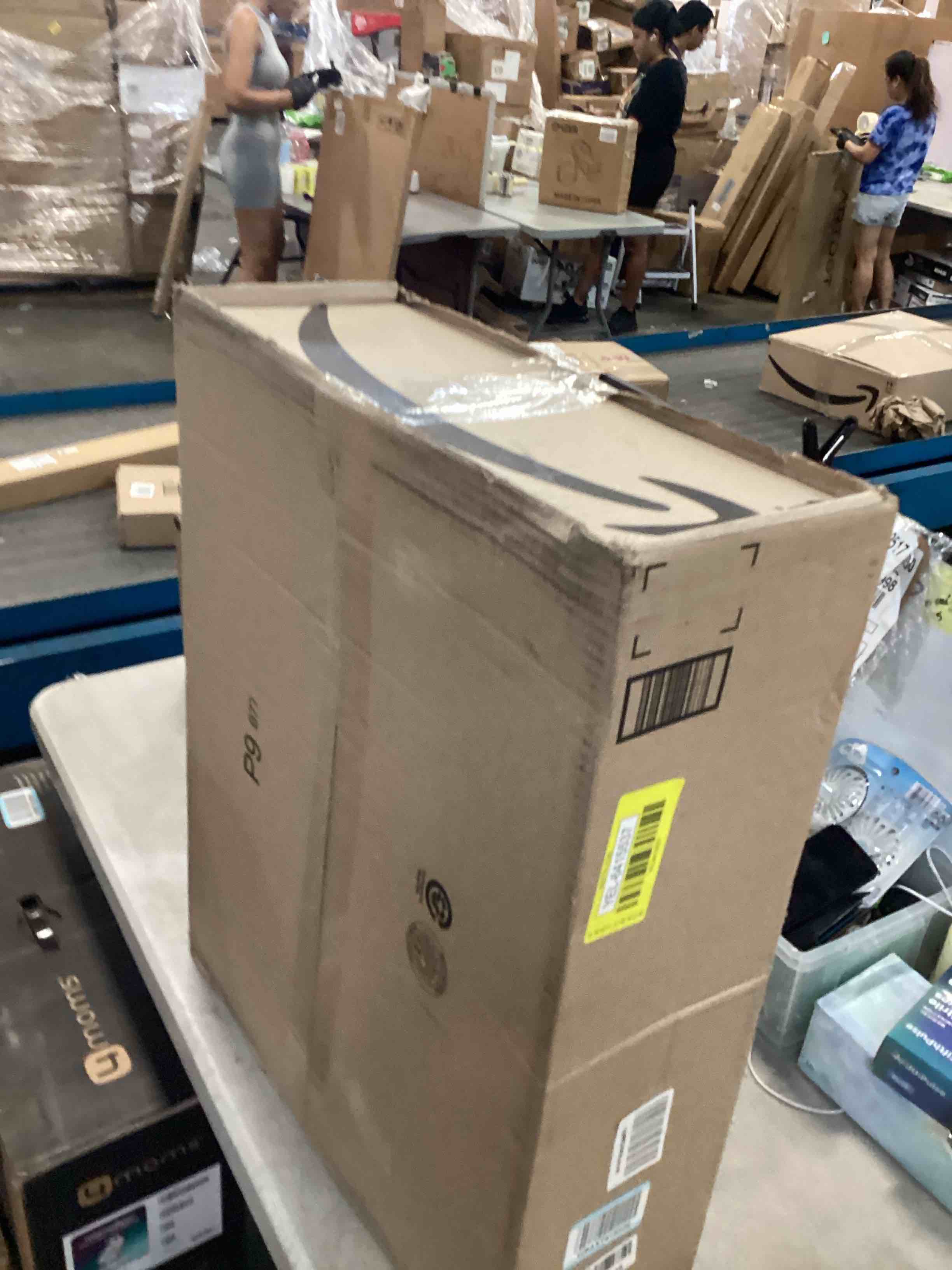 https://s3.amazonaws.com/lotting-images-prod/bidfta/YEL6415537_1718901140057.jpeg