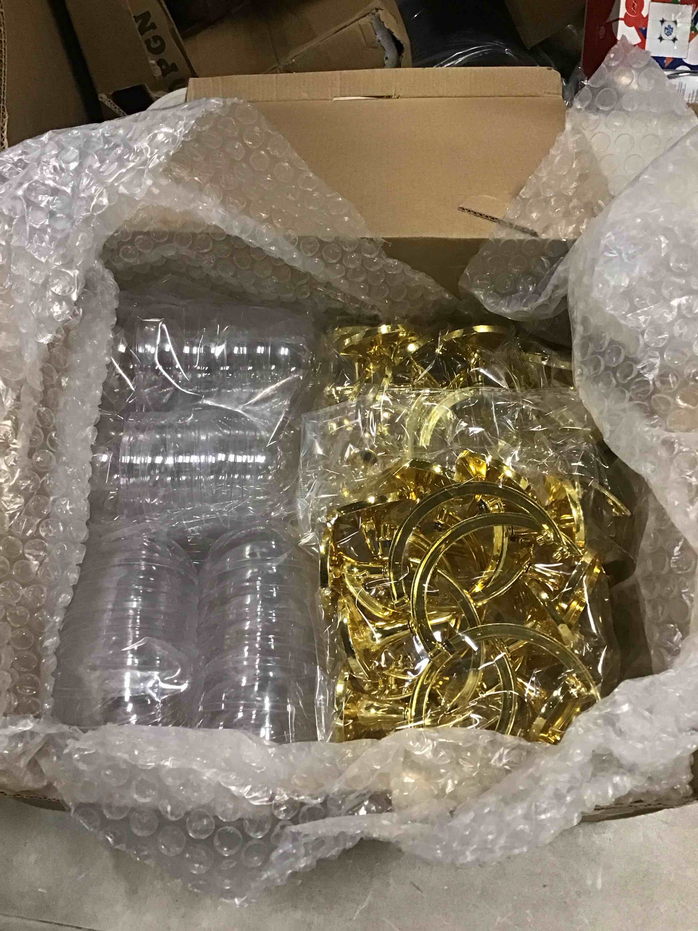 https://s3.amazonaws.com/lotting-images-prod/bidfta/YEL6418805_1718897260259.jpeg