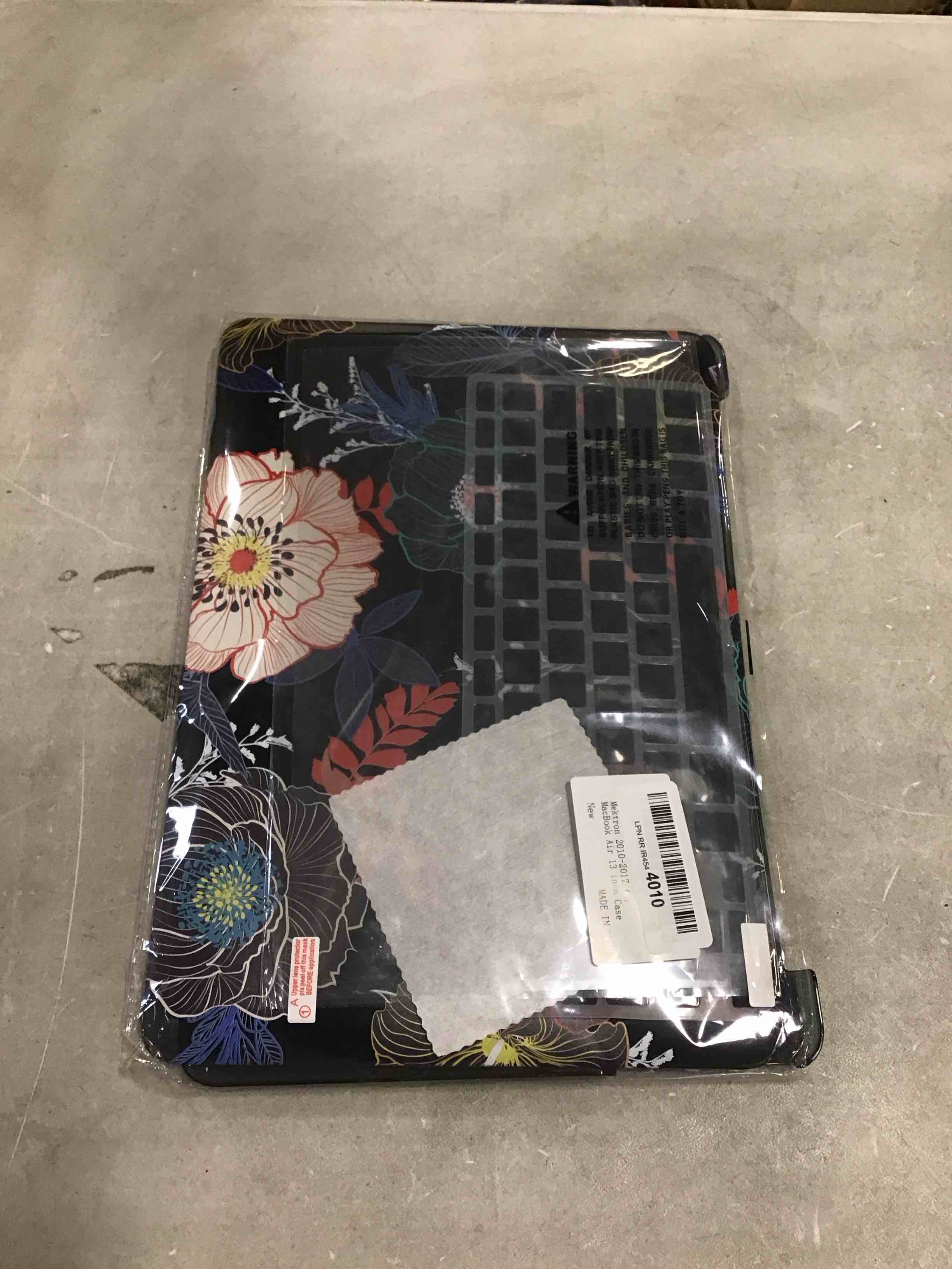 https://s3.amazonaws.com/lotting-images-prod/bidfta/YEL6418810_1718897557176.jpeg