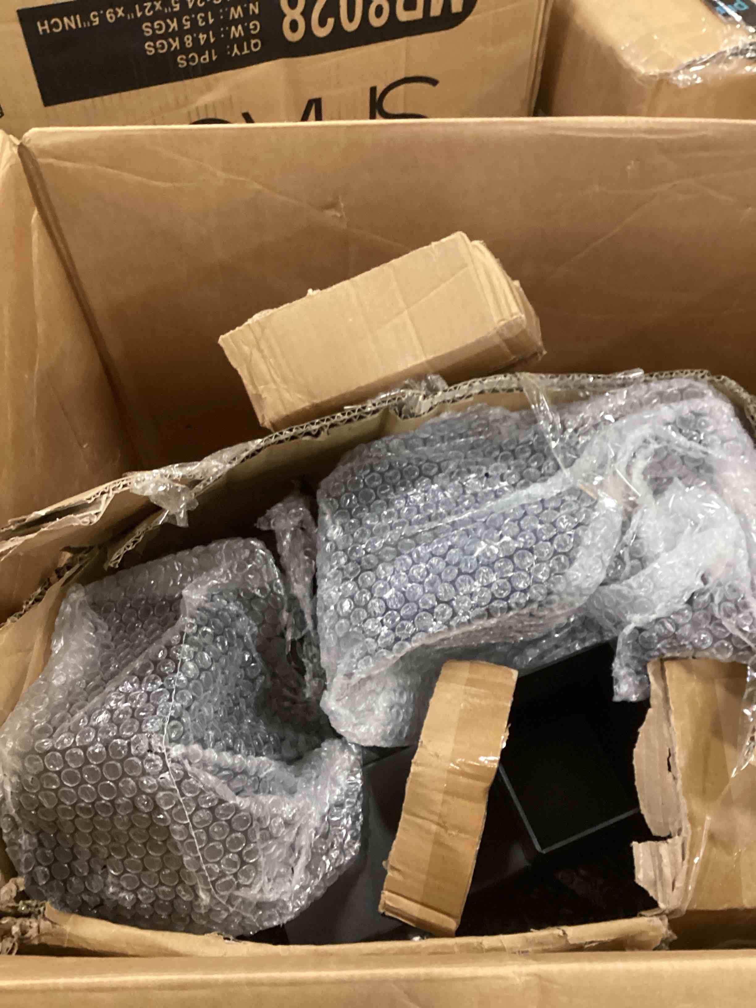 https://s3.amazonaws.com/lotting-images-prod/bidfta/YEL6419765_1719339241698.jpeg