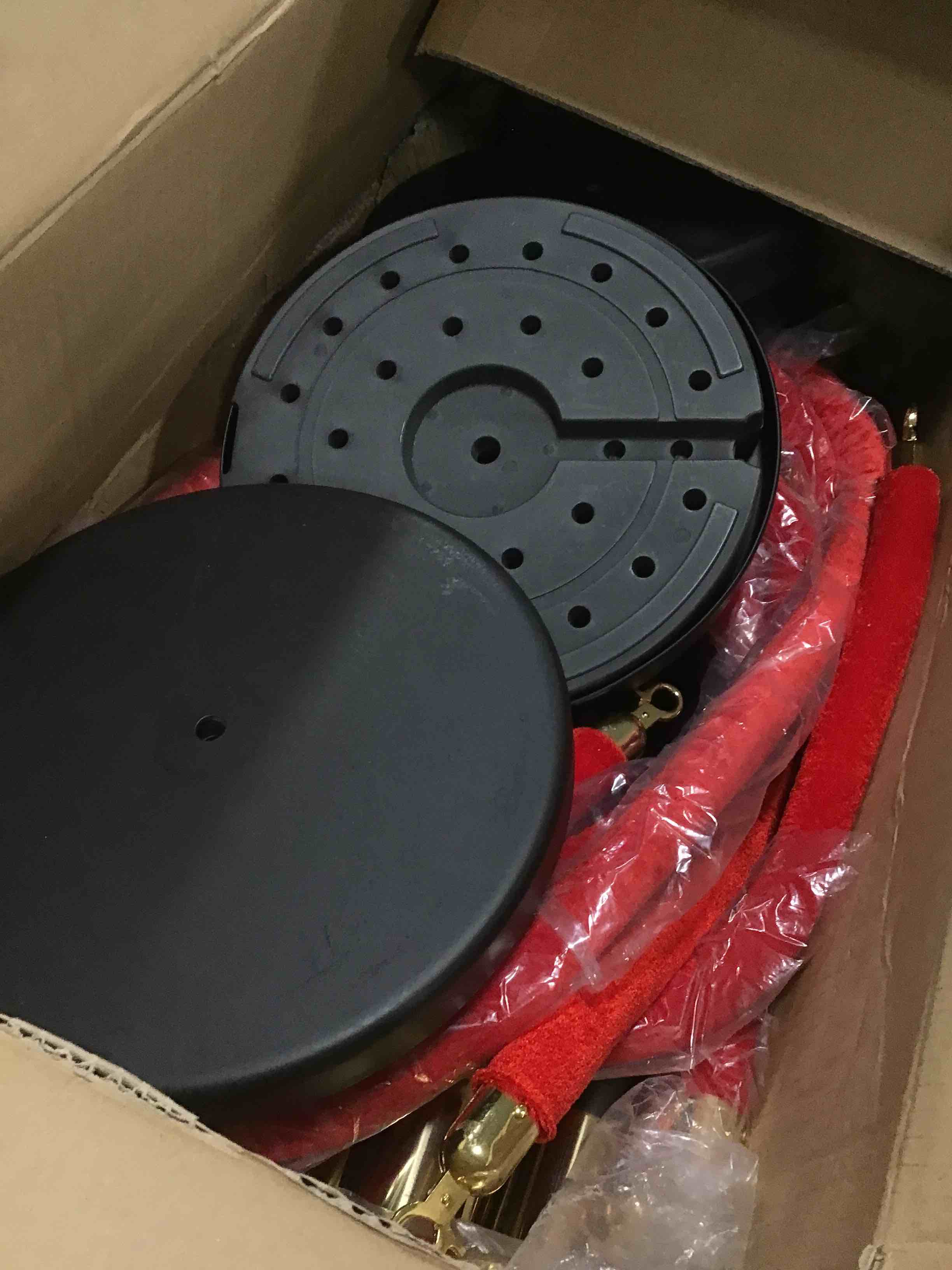 https://s3.amazonaws.com/lotting-images-prod/bidfta/YEL6420818_1718630211086.jpeg