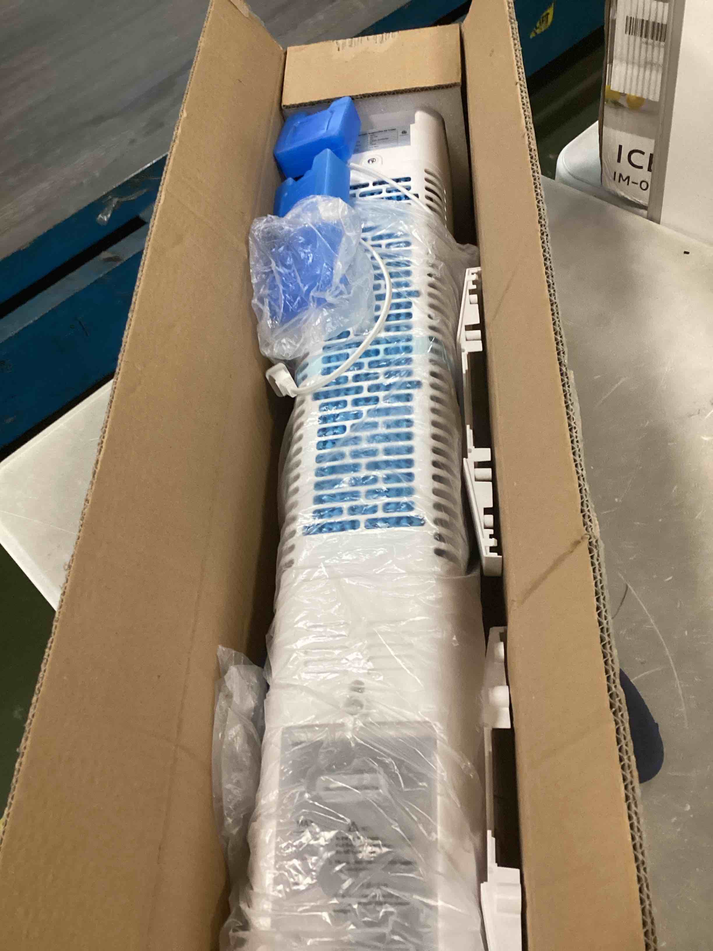 https://s3.amazonaws.com/lotting-images-prod/bidfta/YEL6422629_1718822479082.jpeg