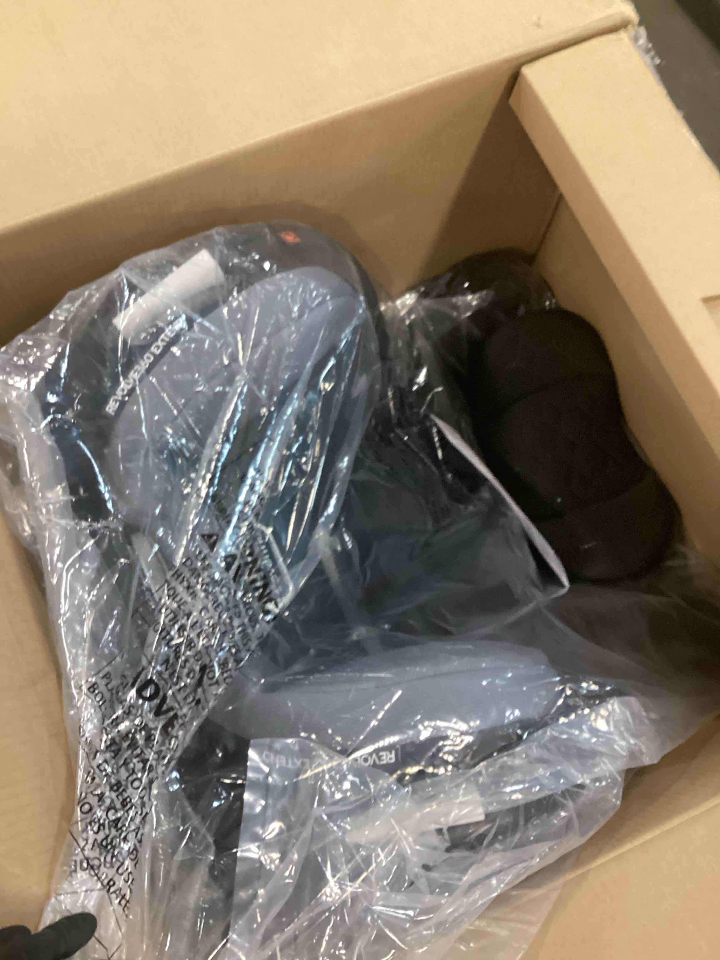 https://s3.amazonaws.com/lotting-images-prod/bidfta/YEL6423270_1718995001754.jpeg