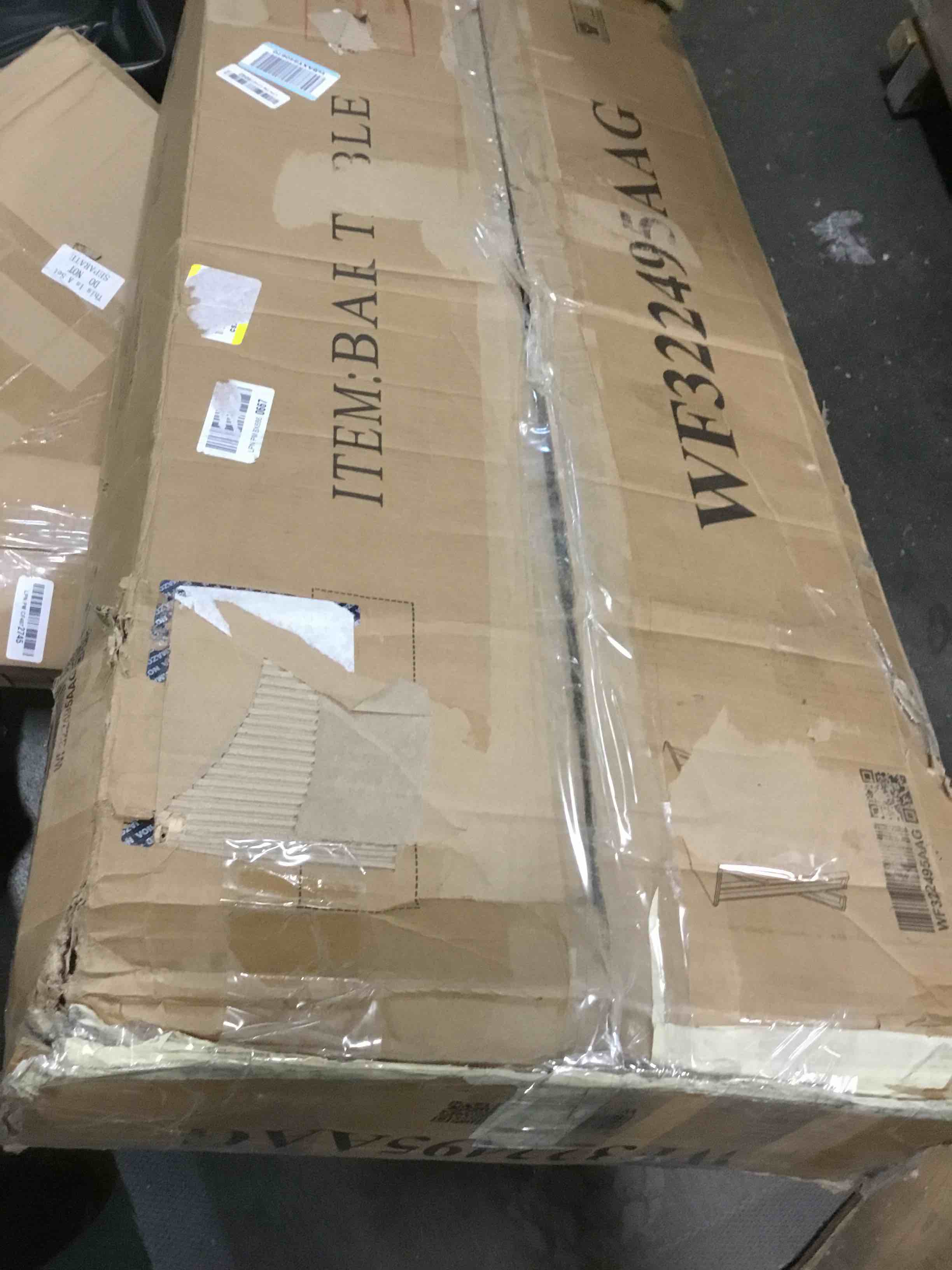 https://s3.amazonaws.com/lotting-images-prod/bidfta/YEL6423752_1718795529272.jpeg