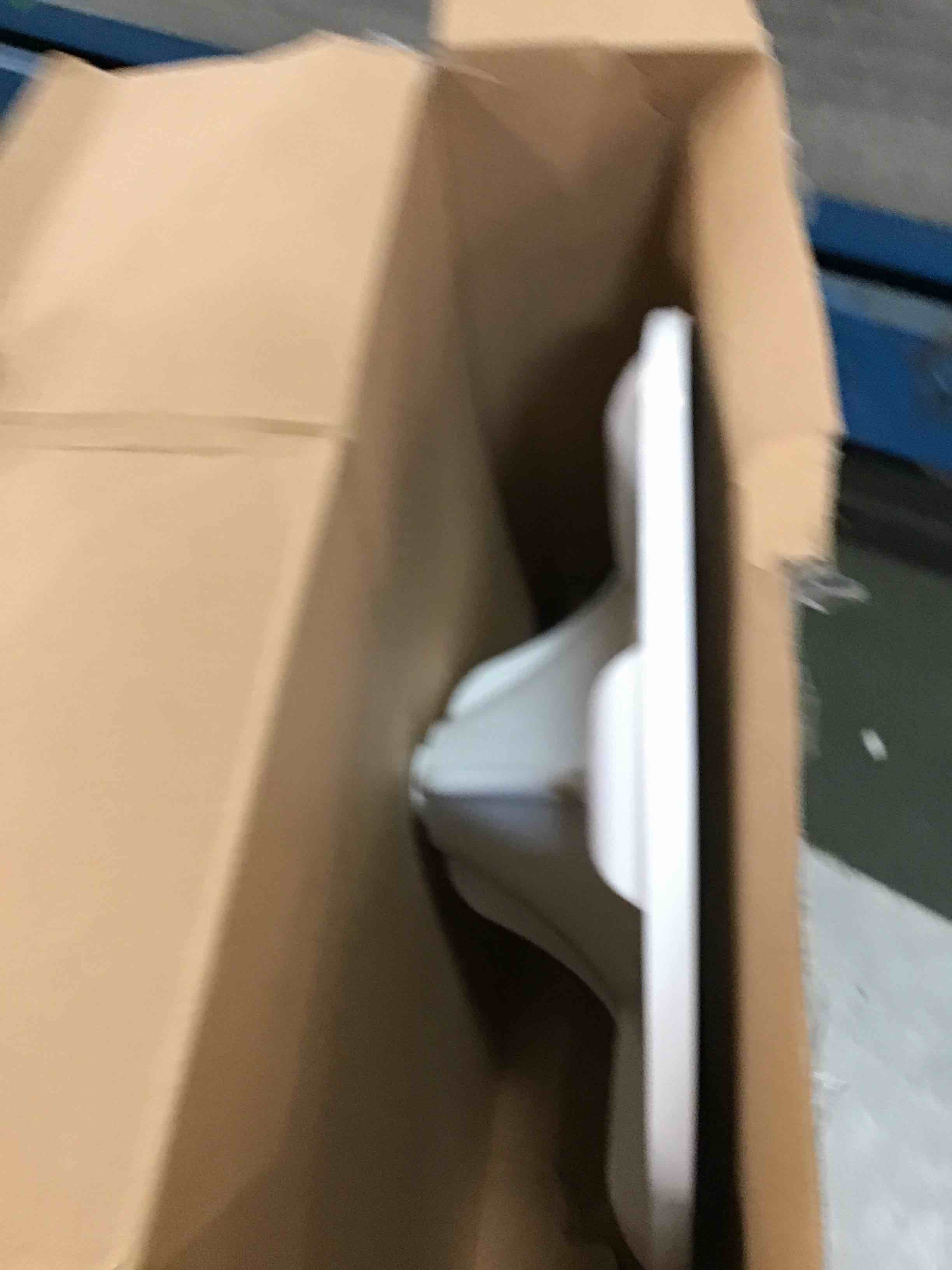 https://s3.amazonaws.com/lotting-images-prod/bidfta/YEL6424256_1718943485173.jpeg