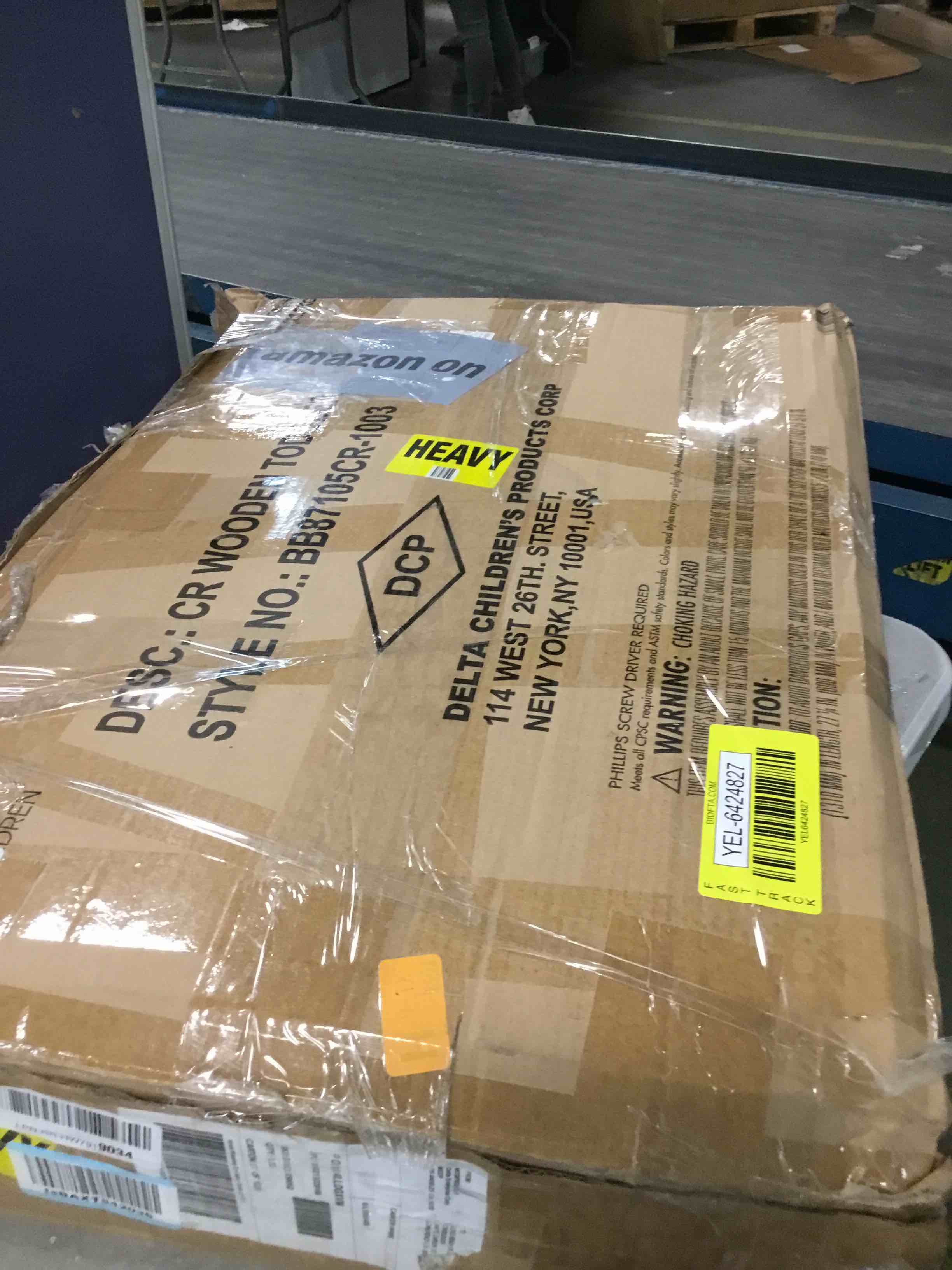 https://s3.amazonaws.com/lotting-images-prod/bidfta/YEL6424827_1719274207636.jpeg