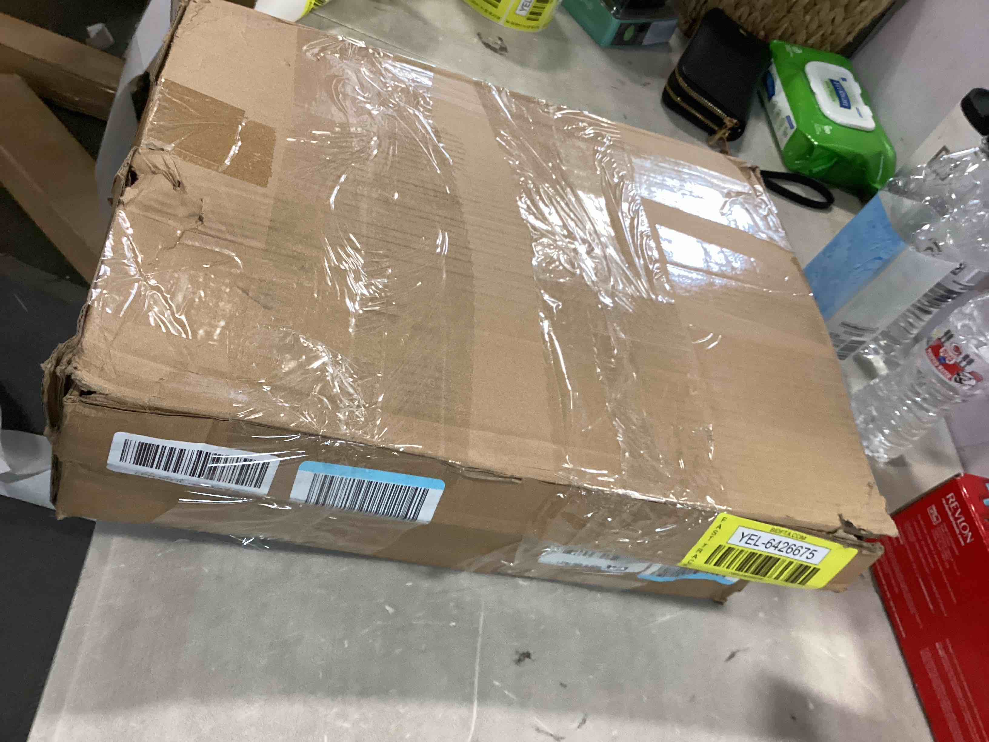 https://s3.amazonaws.com/lotting-images-prod/bidfta/YEL6426675_1718723537725.jpeg