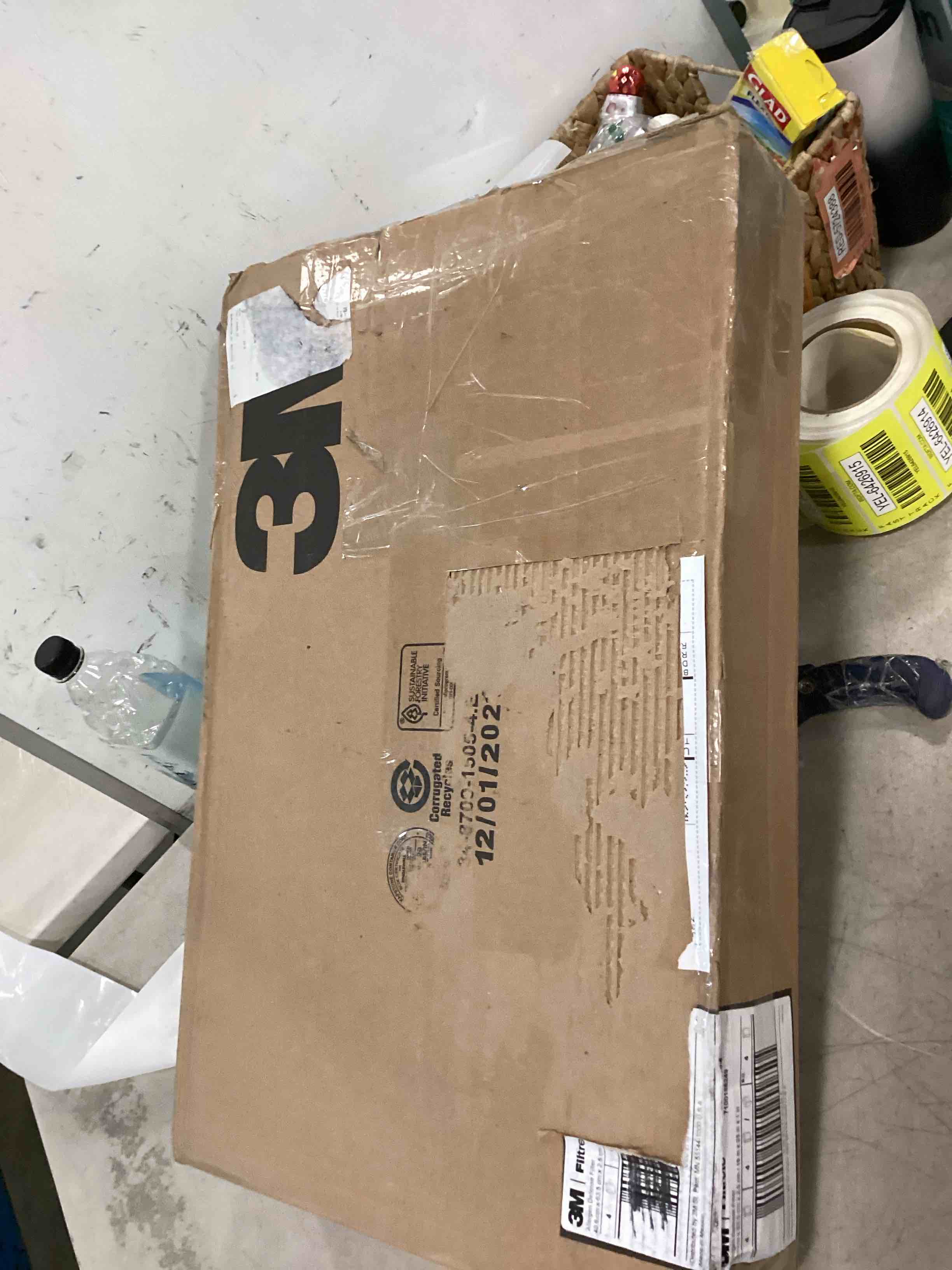https://s3.amazonaws.com/lotting-images-prod/bidfta/YEL6426913_1718808360042.jpeg