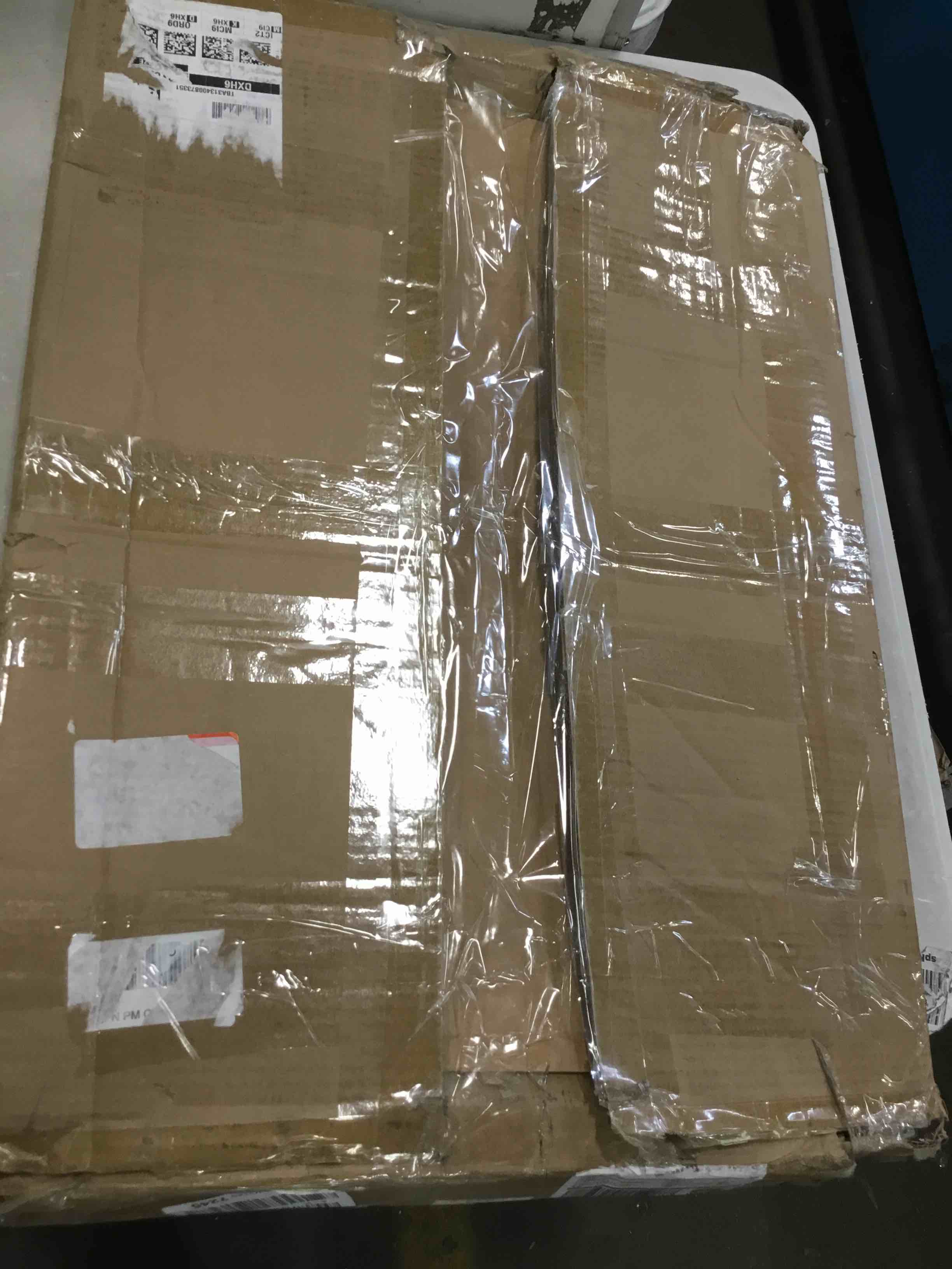 https://s3.amazonaws.com/lotting-images-prod/bidfta/YEL6428799_1718308322456.jpeg
