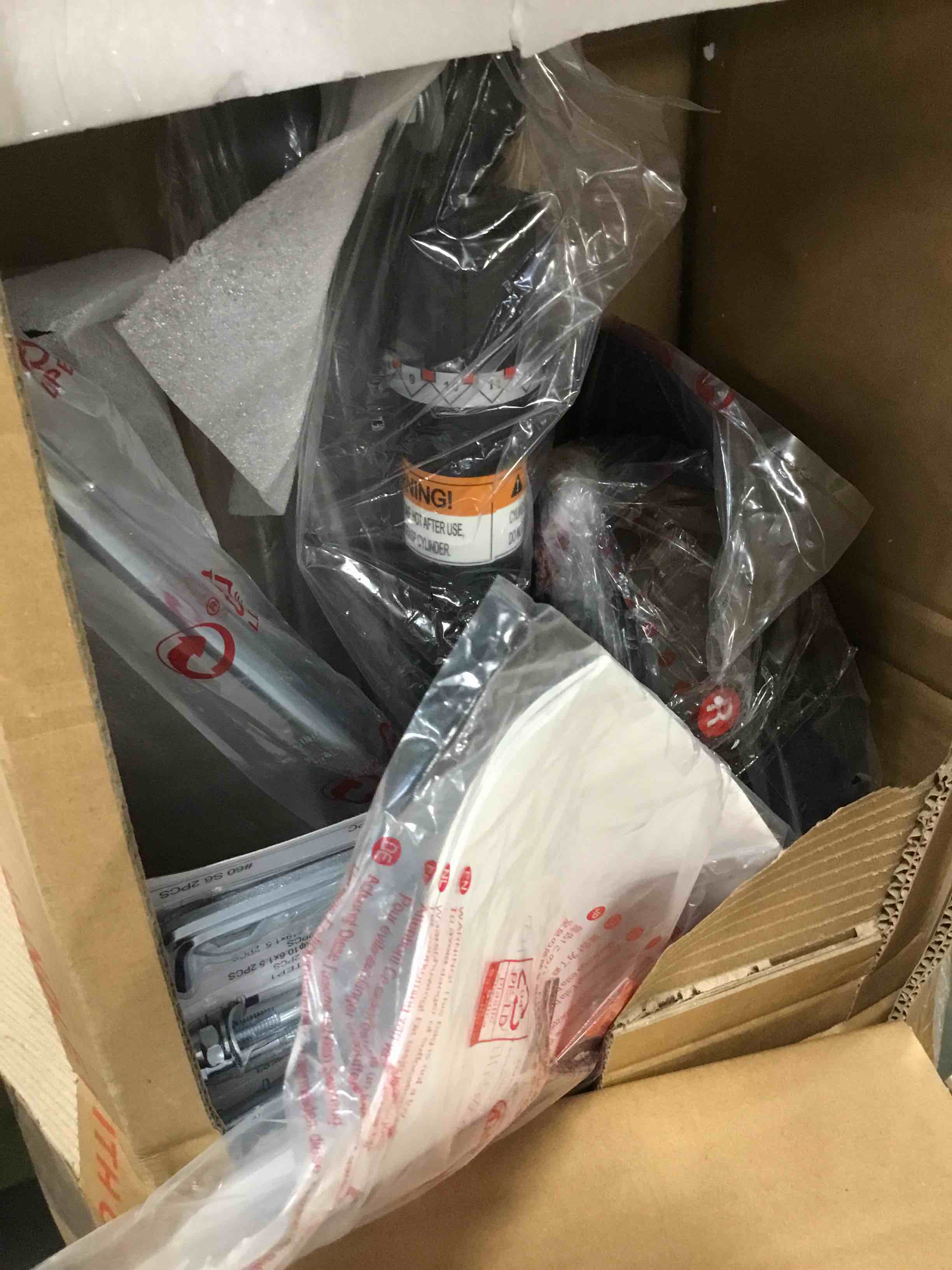 https://s3.amazonaws.com/lotting-images-prod/bidfta/YEL6428827_1718365307528.jpeg