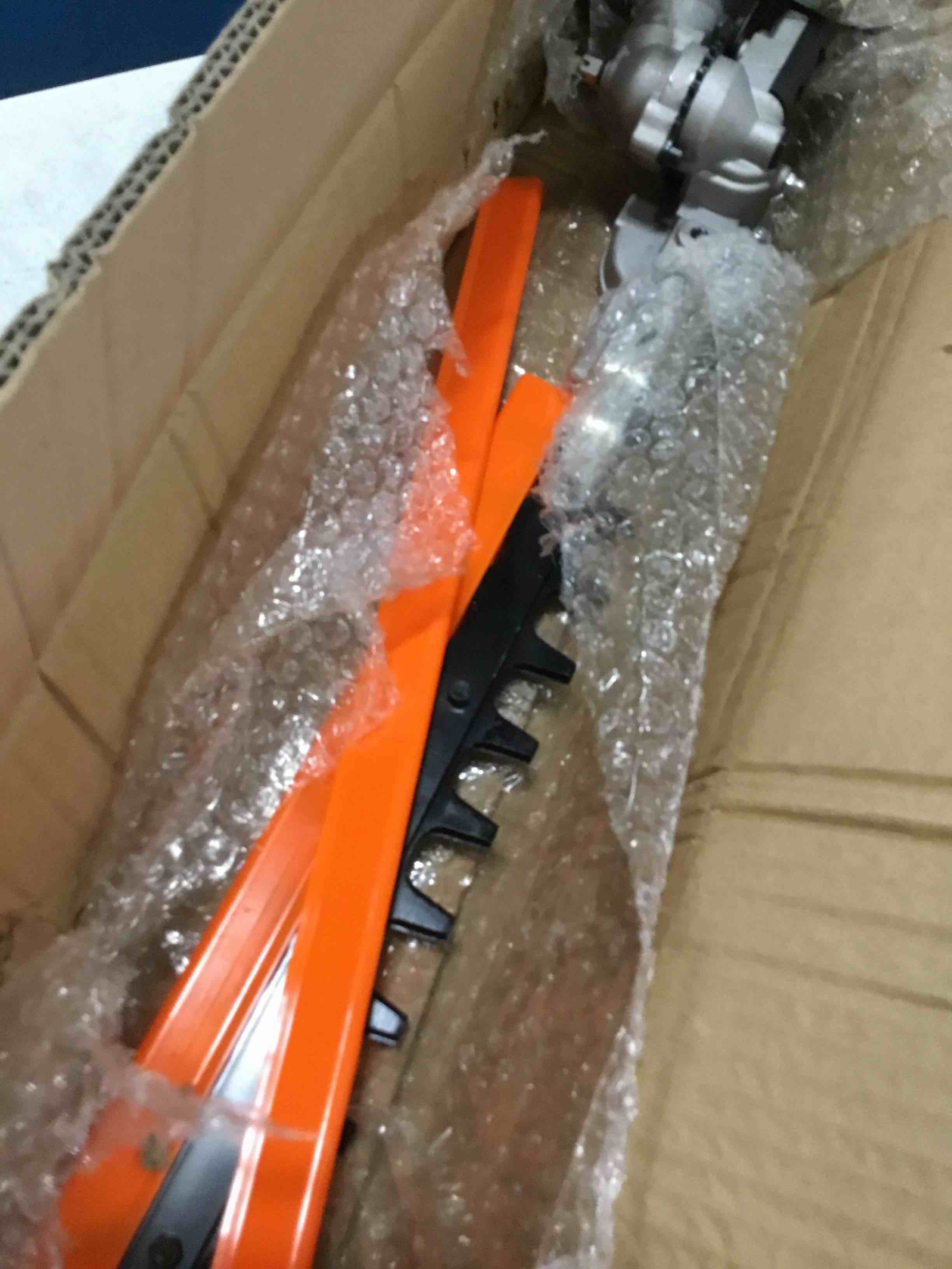 https://s3.amazonaws.com/lotting-images-prod/bidfta/YEL6428898_1718375287911.jpeg