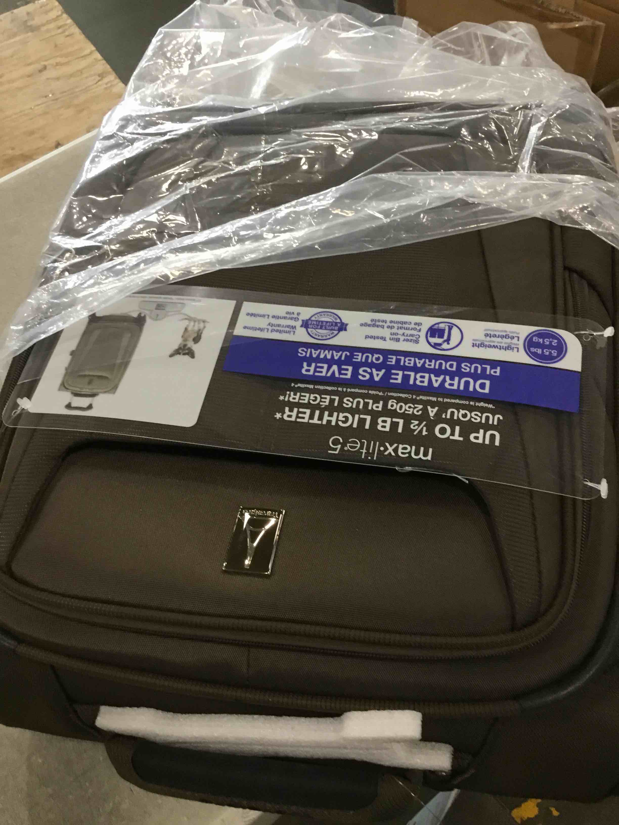 https://s3.amazonaws.com/lotting-images-prod/bidfta/YEL6429072_1718452018478.jpeg