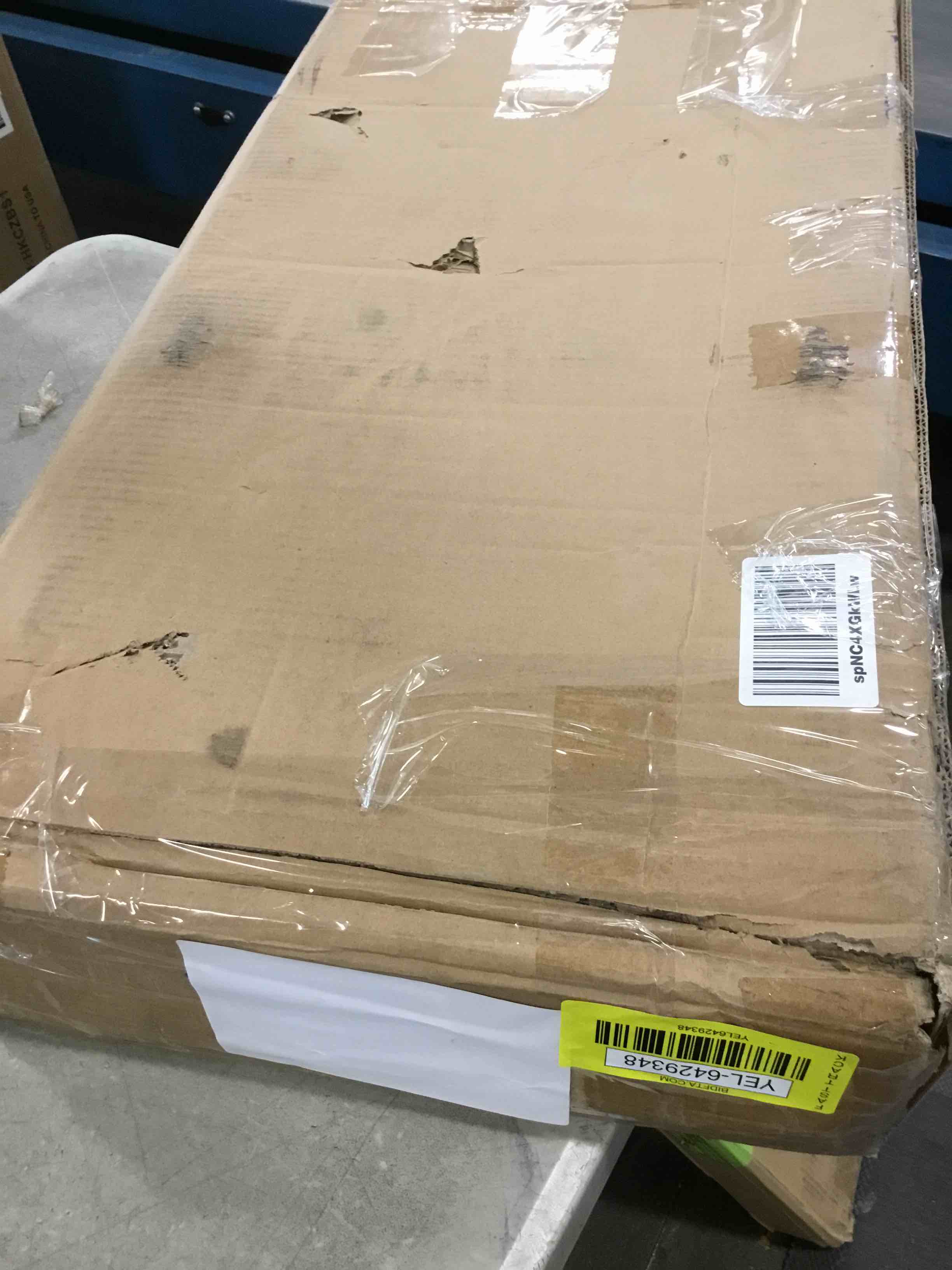 https://s3.amazonaws.com/lotting-images-prod/bidfta/YEL6429348_1718631236143.jpeg