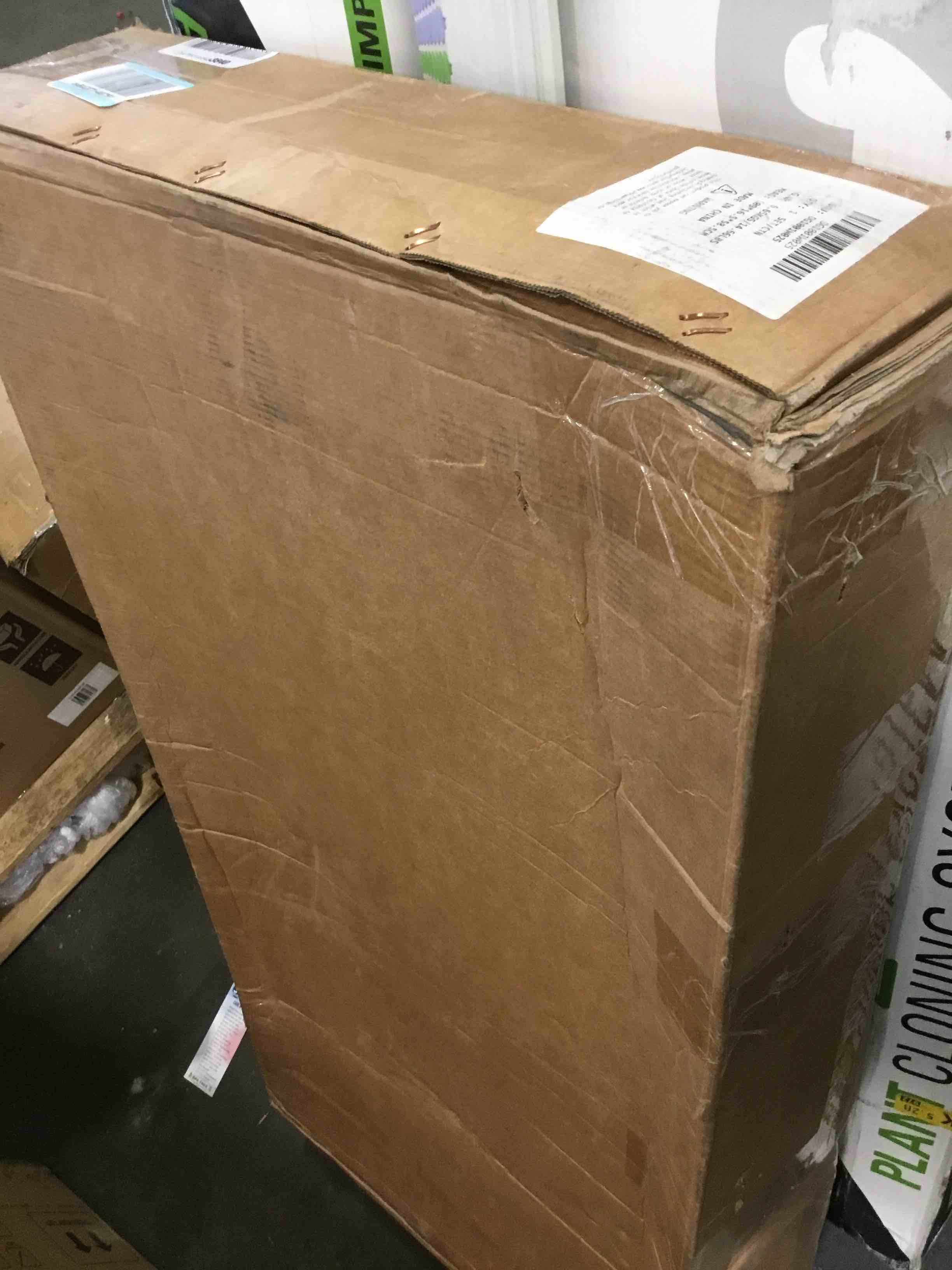 https://s3.amazonaws.com/lotting-images-prod/bidfta/YEL6429416_1718640705318.jpeg