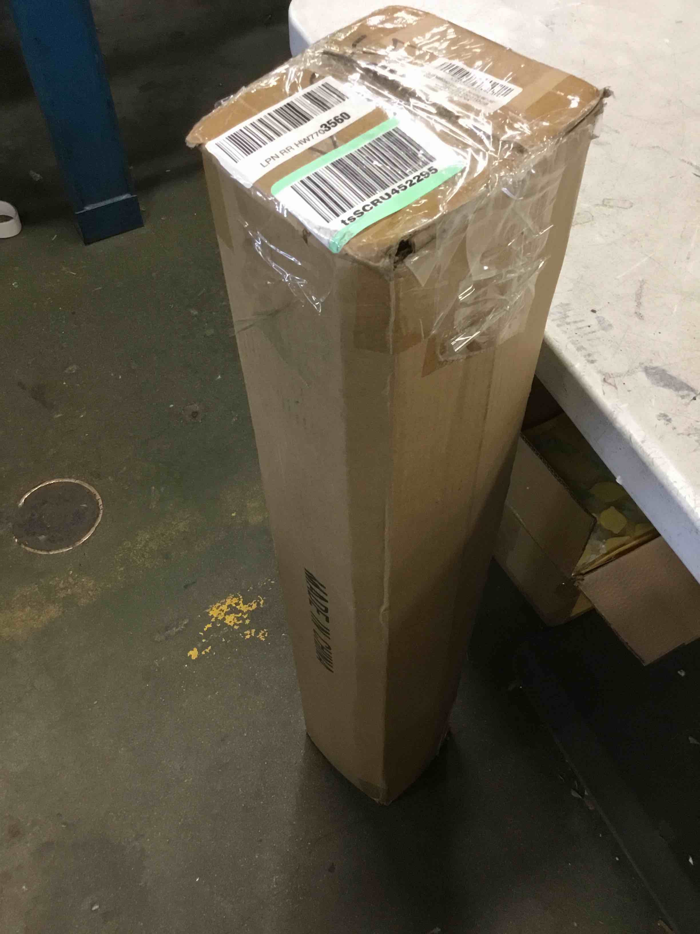 https://s3.amazonaws.com/lotting-images-prod/bidfta/YEL6429735_1718118507362.jpeg