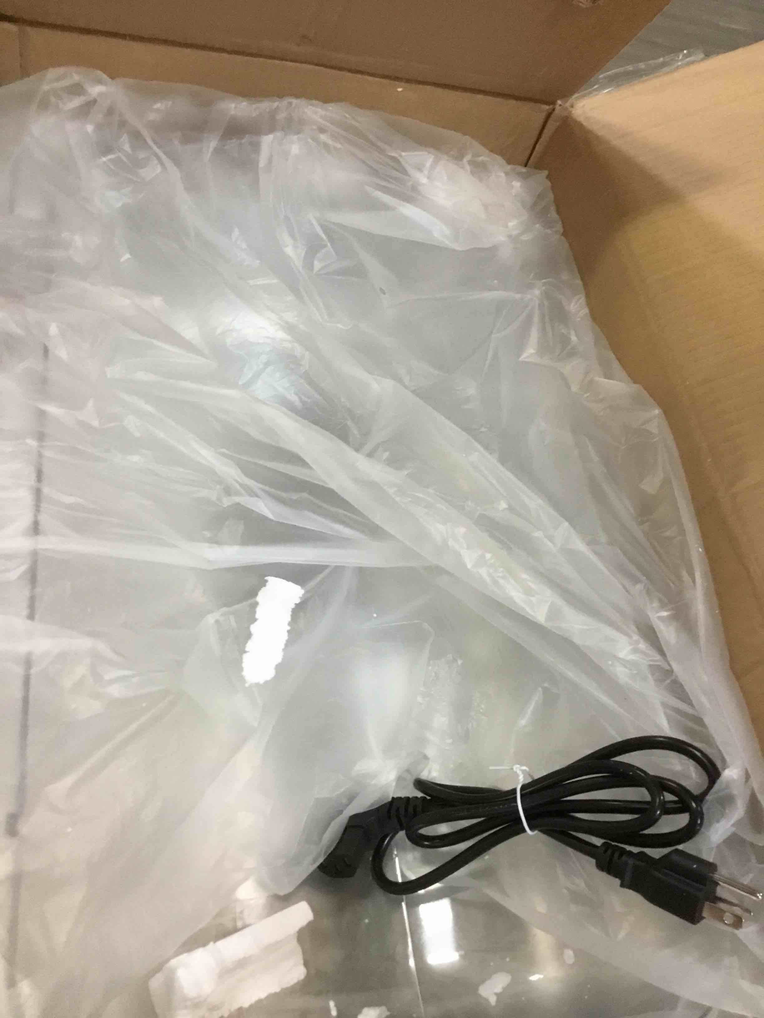 https://s3.amazonaws.com/lotting-images-prod/bidfta/YEL6430009_1718205450961.jpeg