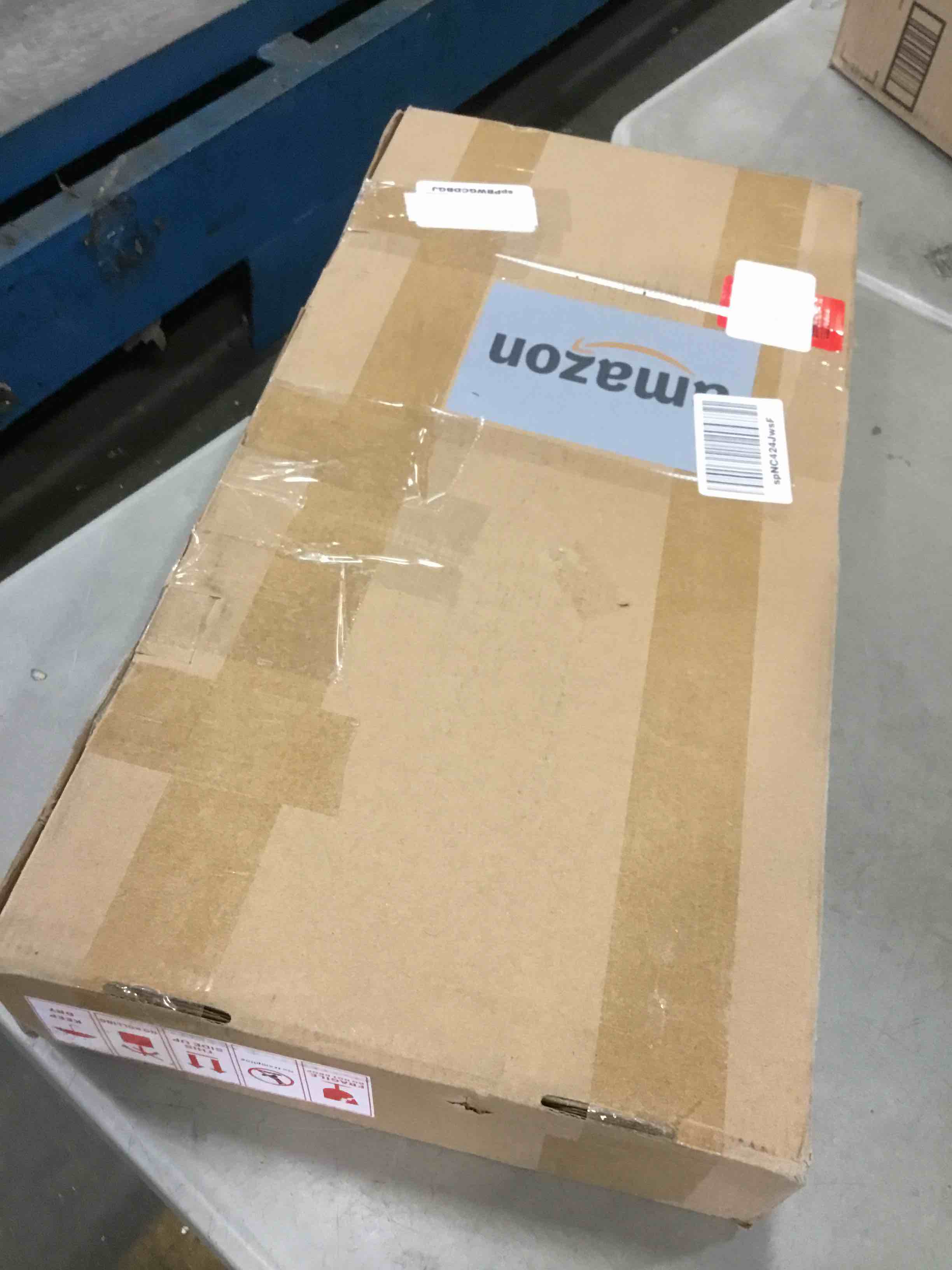 https://s3.amazonaws.com/lotting-images-prod/bidfta/YEL6430725_1718463510074.jpeg