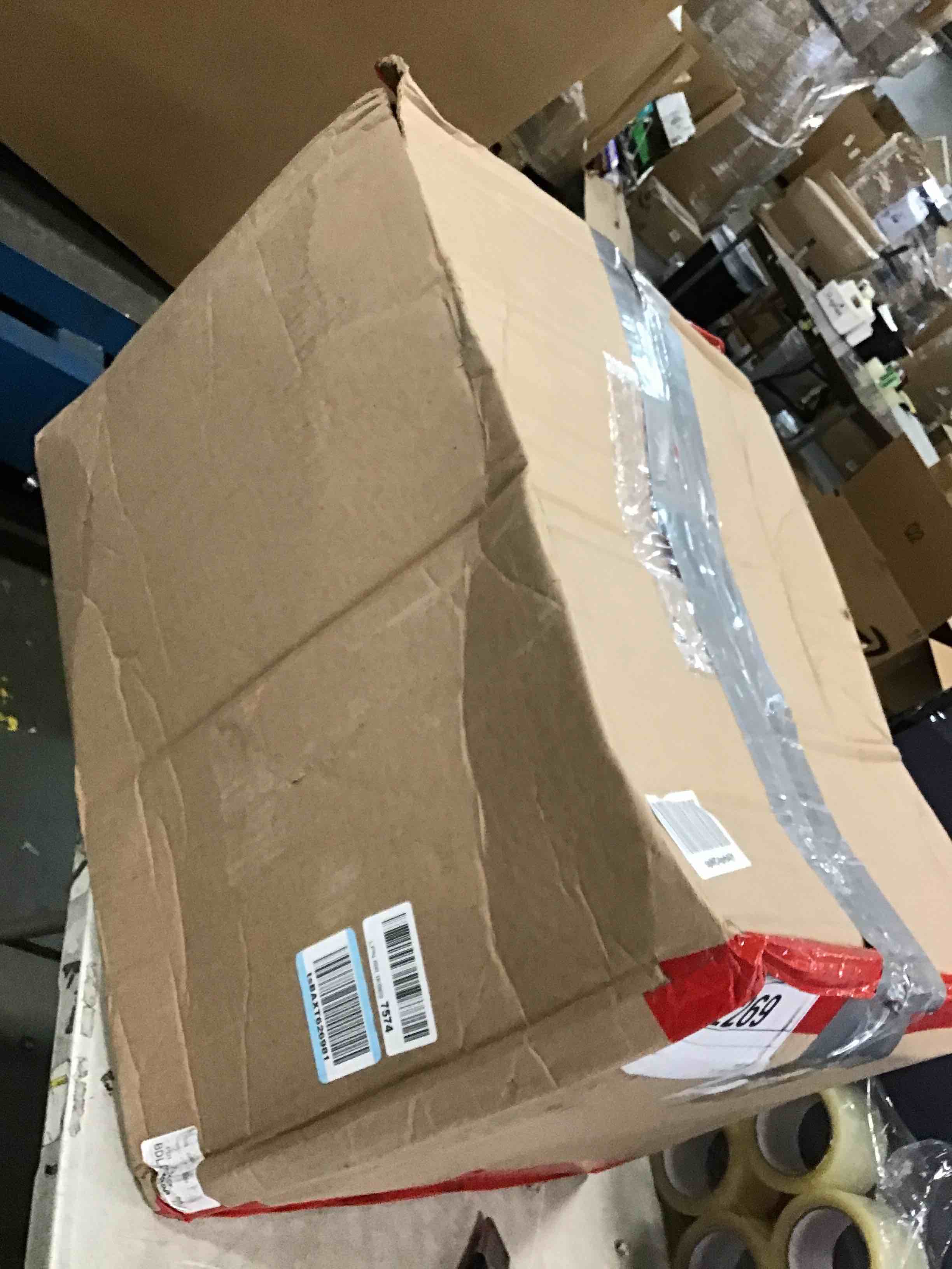 https://s3.amazonaws.com/lotting-images-prod/bidfta/YEL6431178_1718106019949.jpeg