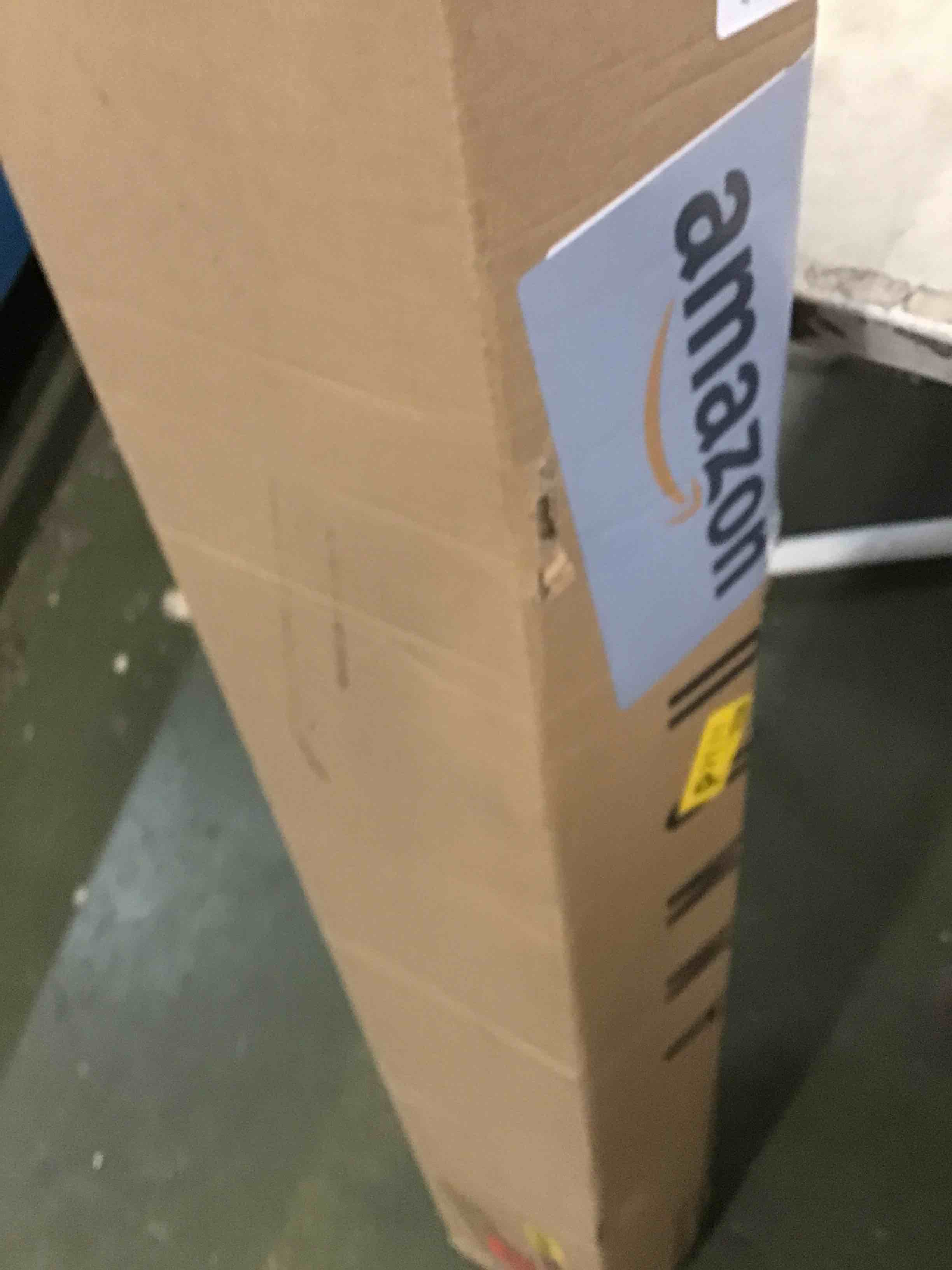 https://s3.amazonaws.com/lotting-images-prod/bidfta/YEL6431229_1718109362138.jpeg
