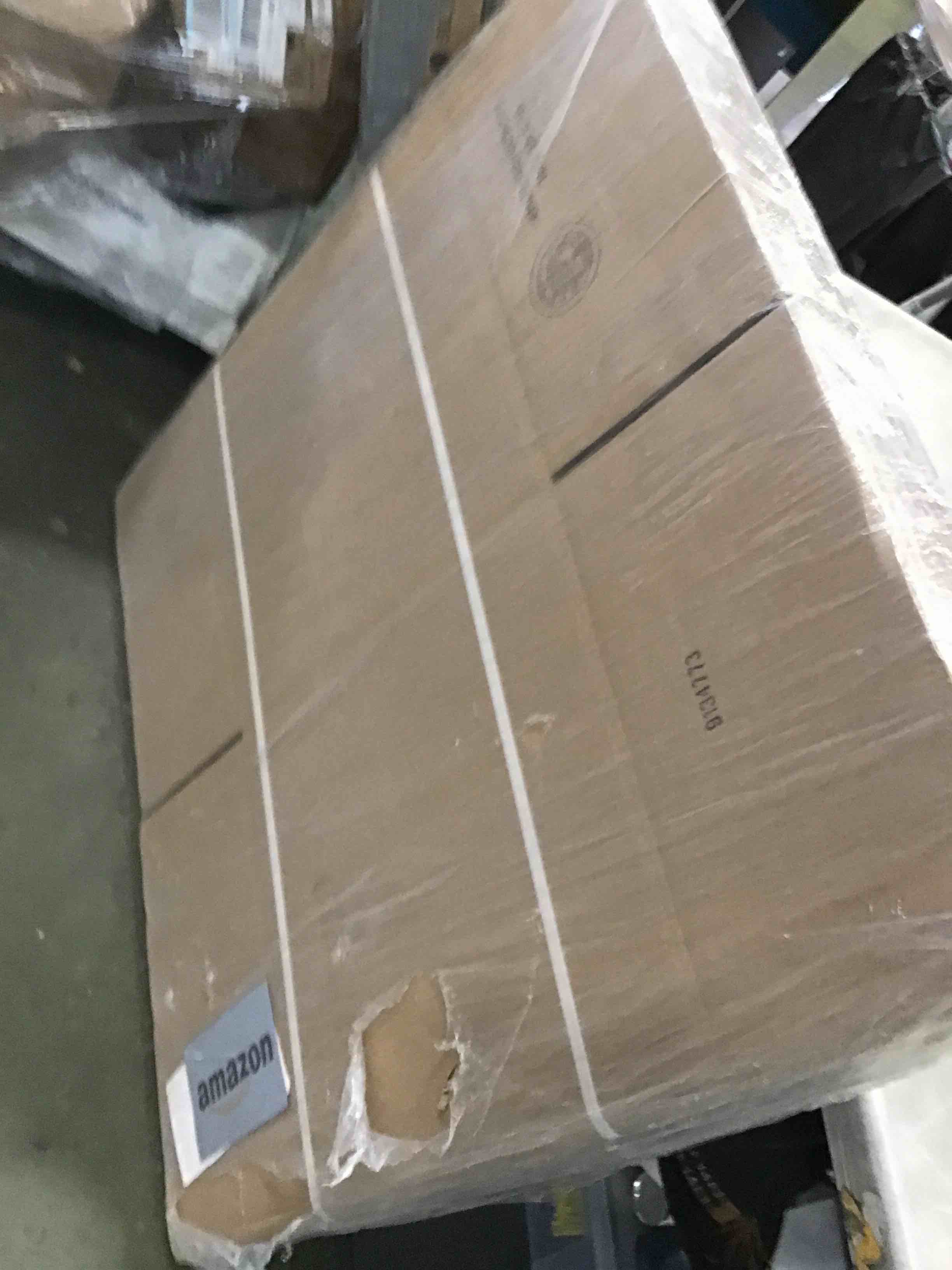 https://s3.amazonaws.com/lotting-images-prod/bidfta/YEL6431968_1718218645279.jpeg