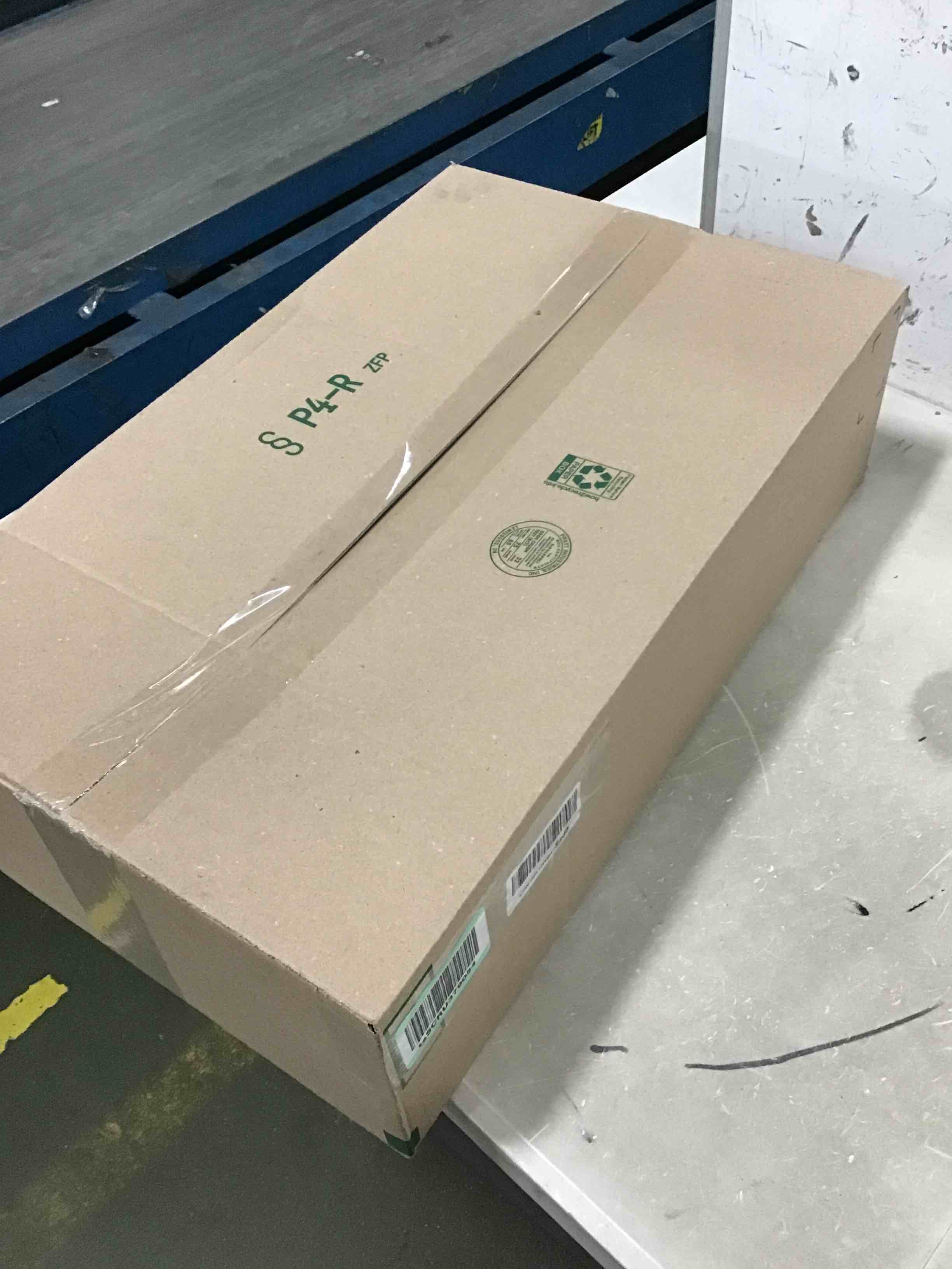 https://s3.amazonaws.com/lotting-images-prod/bidfta/YEL6432965_1718536977579.jpeg
