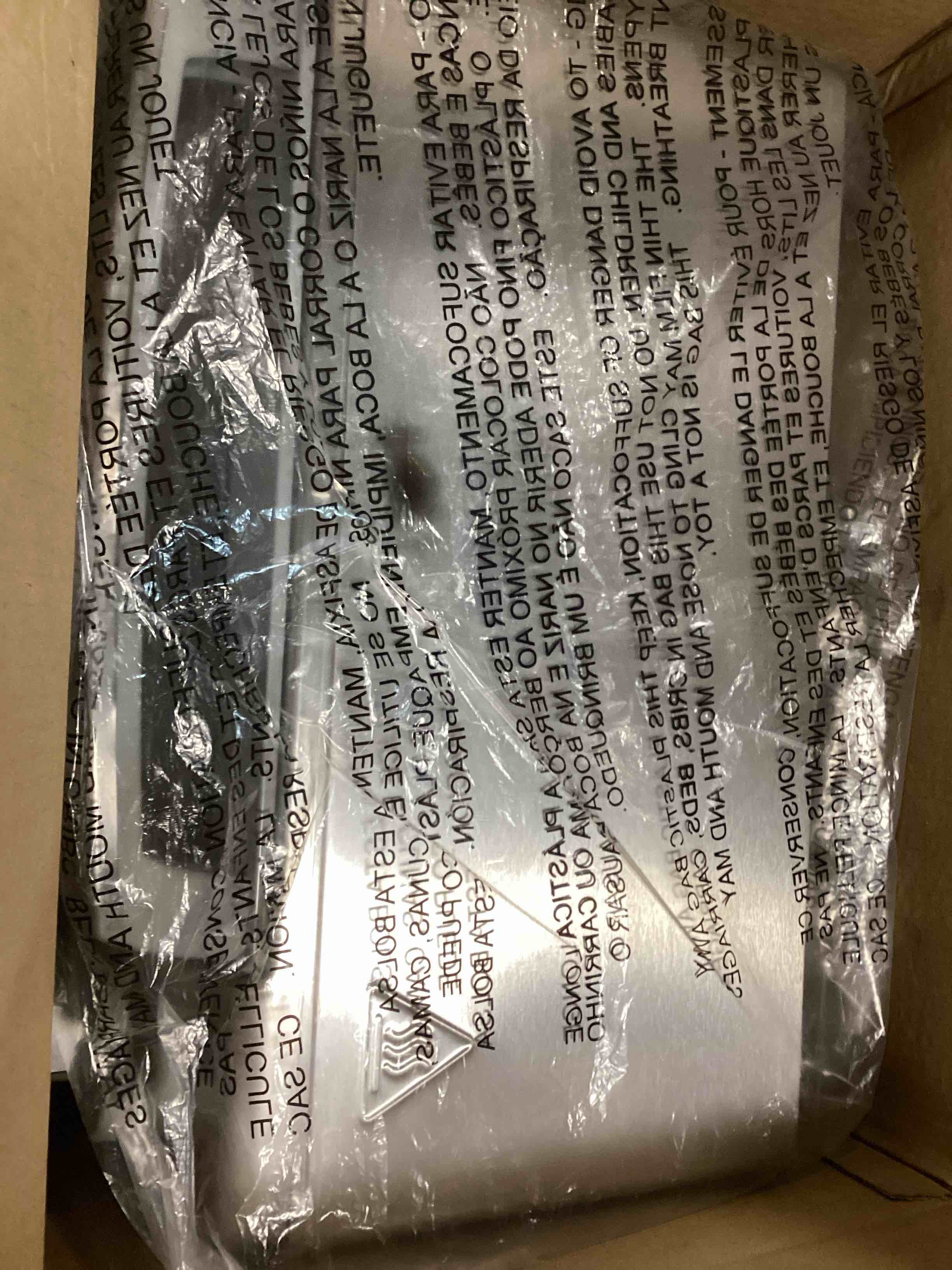 https://s3.amazonaws.com/lotting-images-prod/bidfta/YEL6433029_1718630102400.jpeg
