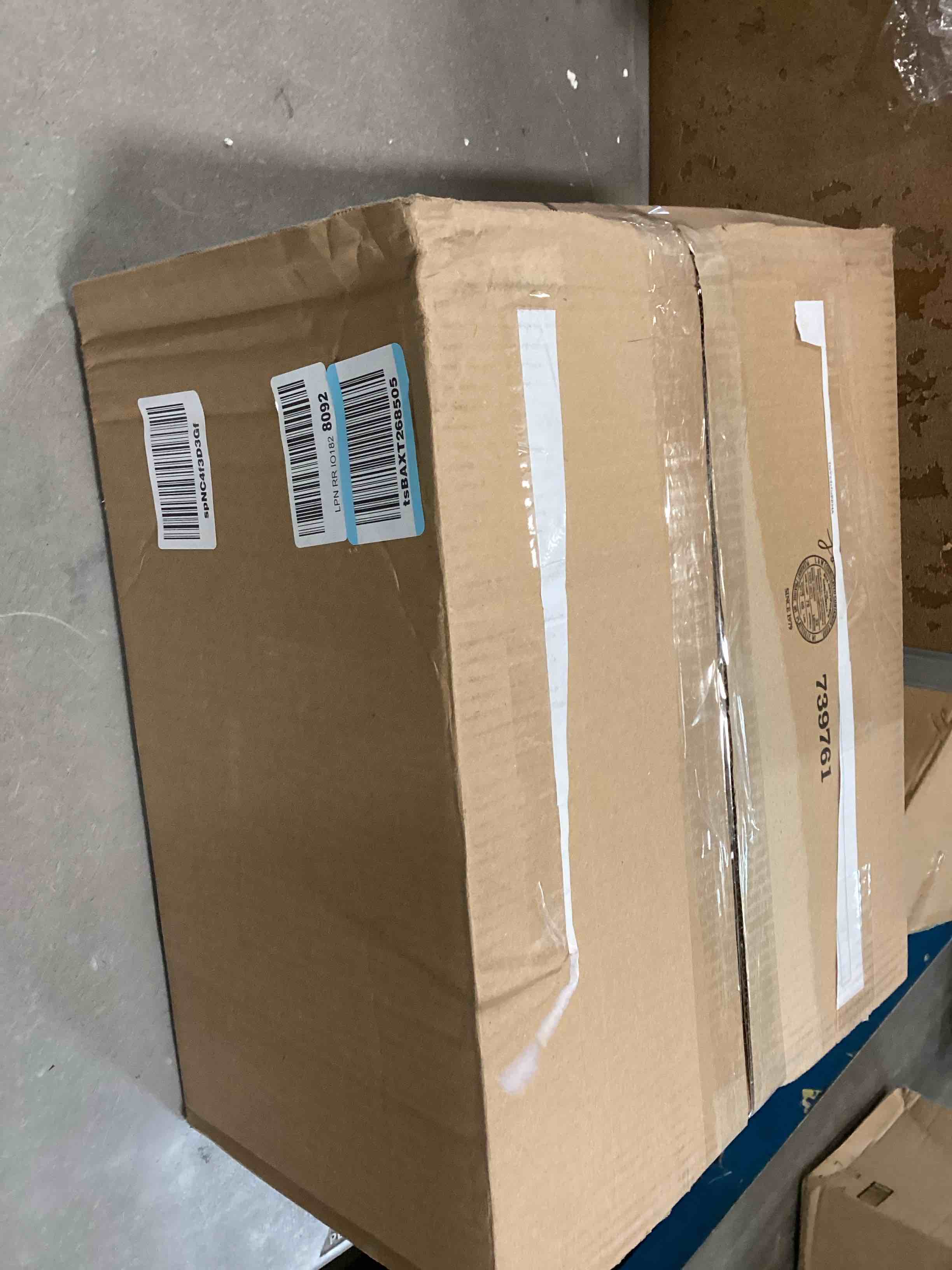 https://s3.amazonaws.com/lotting-images-prod/bidfta/YEL6433104_1718641426363.jpeg