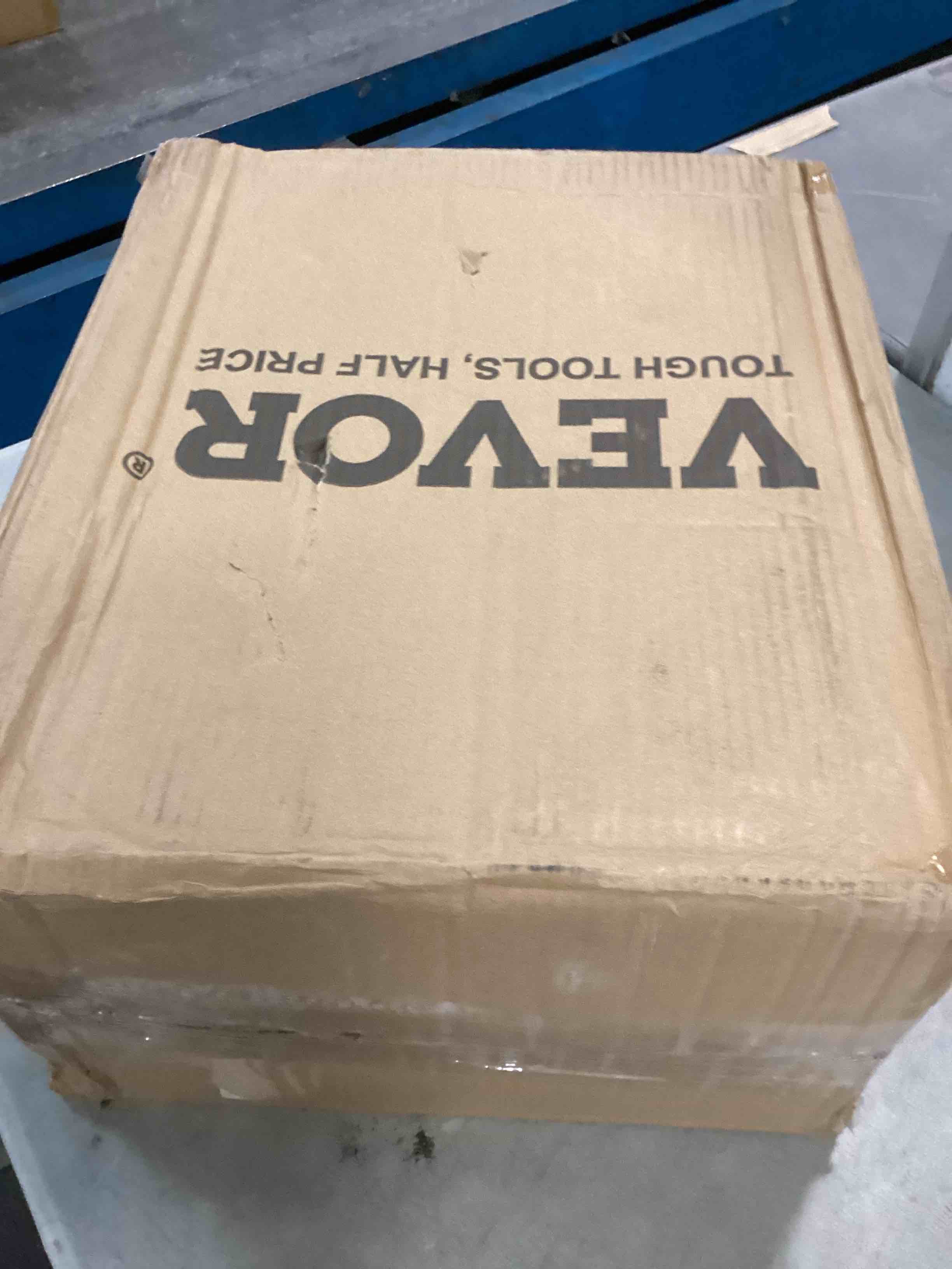 https://s3.amazonaws.com/lotting-images-prod/bidfta/YEL6433280_1718718545221.jpeg