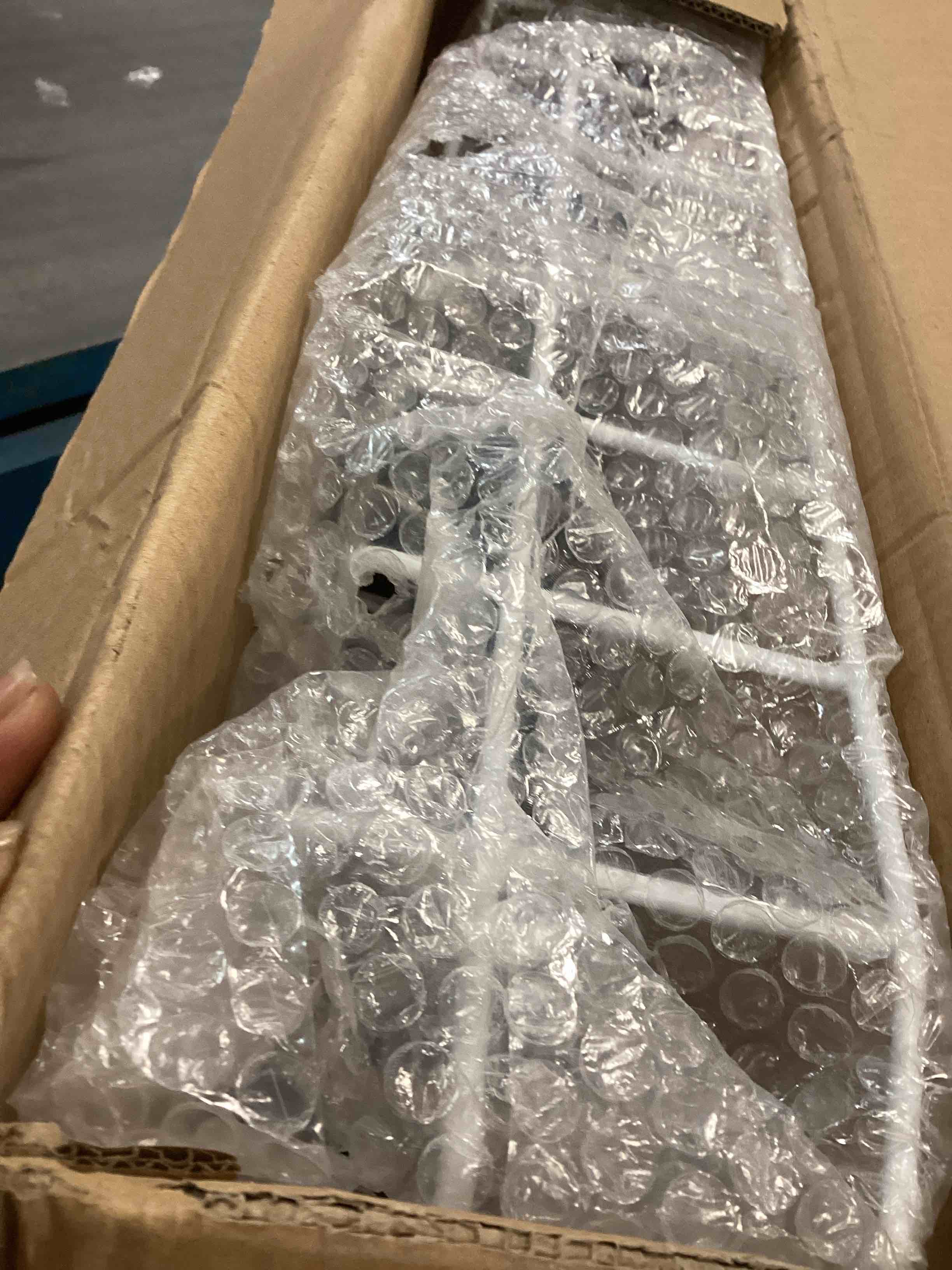 https://s3.amazonaws.com/lotting-images-prod/bidfta/YEL6433404_1718734143430.jpeg
