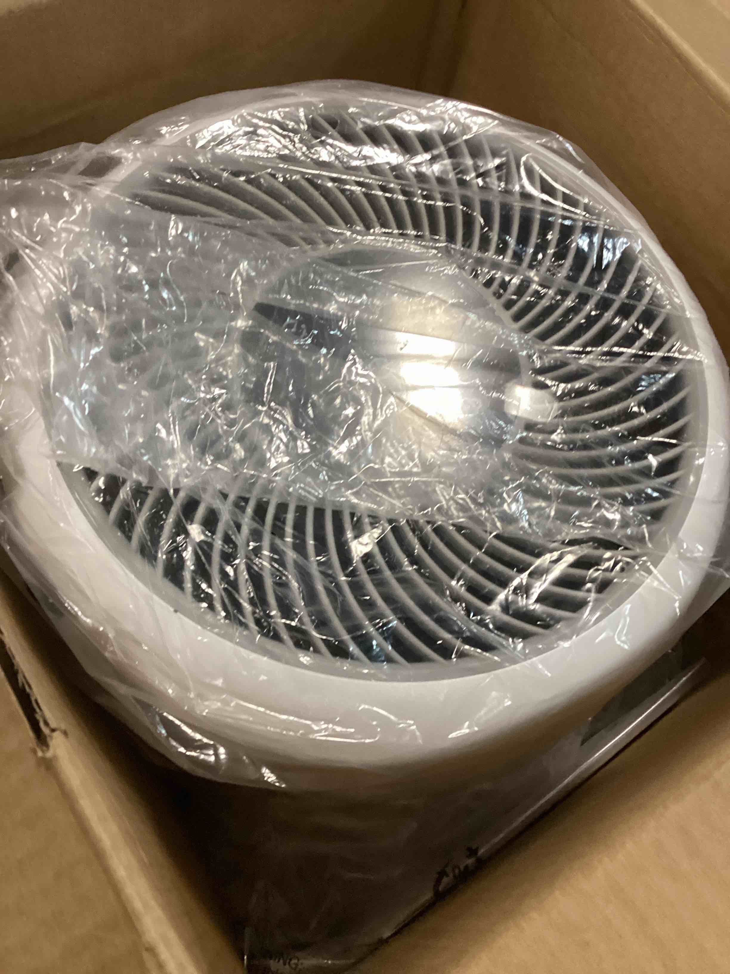 https://s3.amazonaws.com/lotting-images-prod/bidfta/YEL6433479_1718795486882.jpeg