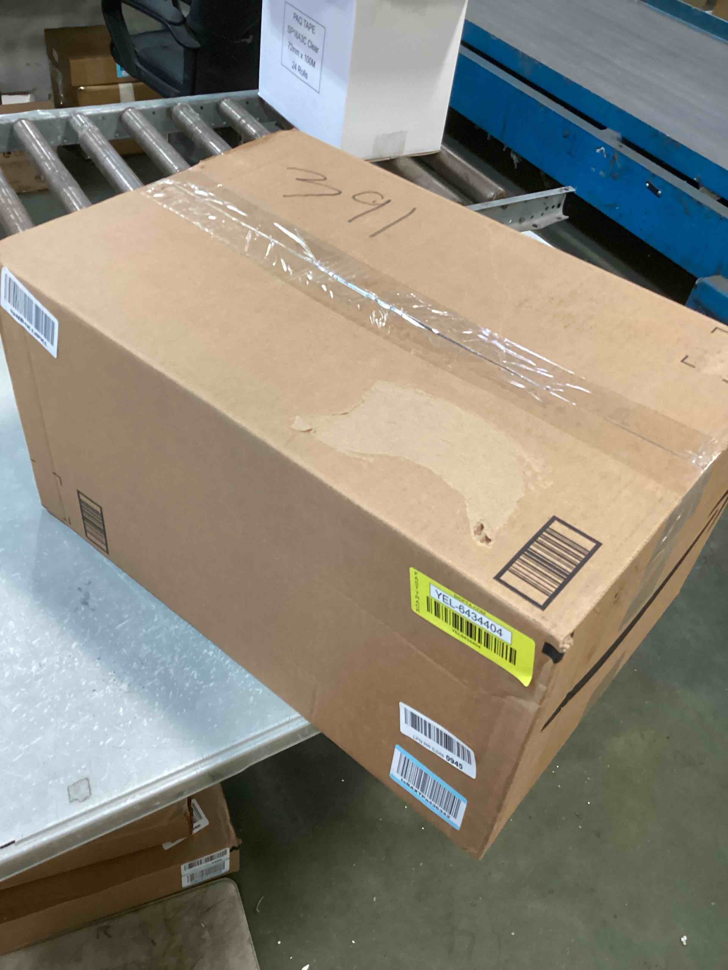https://s3.amazonaws.com/lotting-images-prod/bidfta/YEL6434404_1718371714540.jpeg