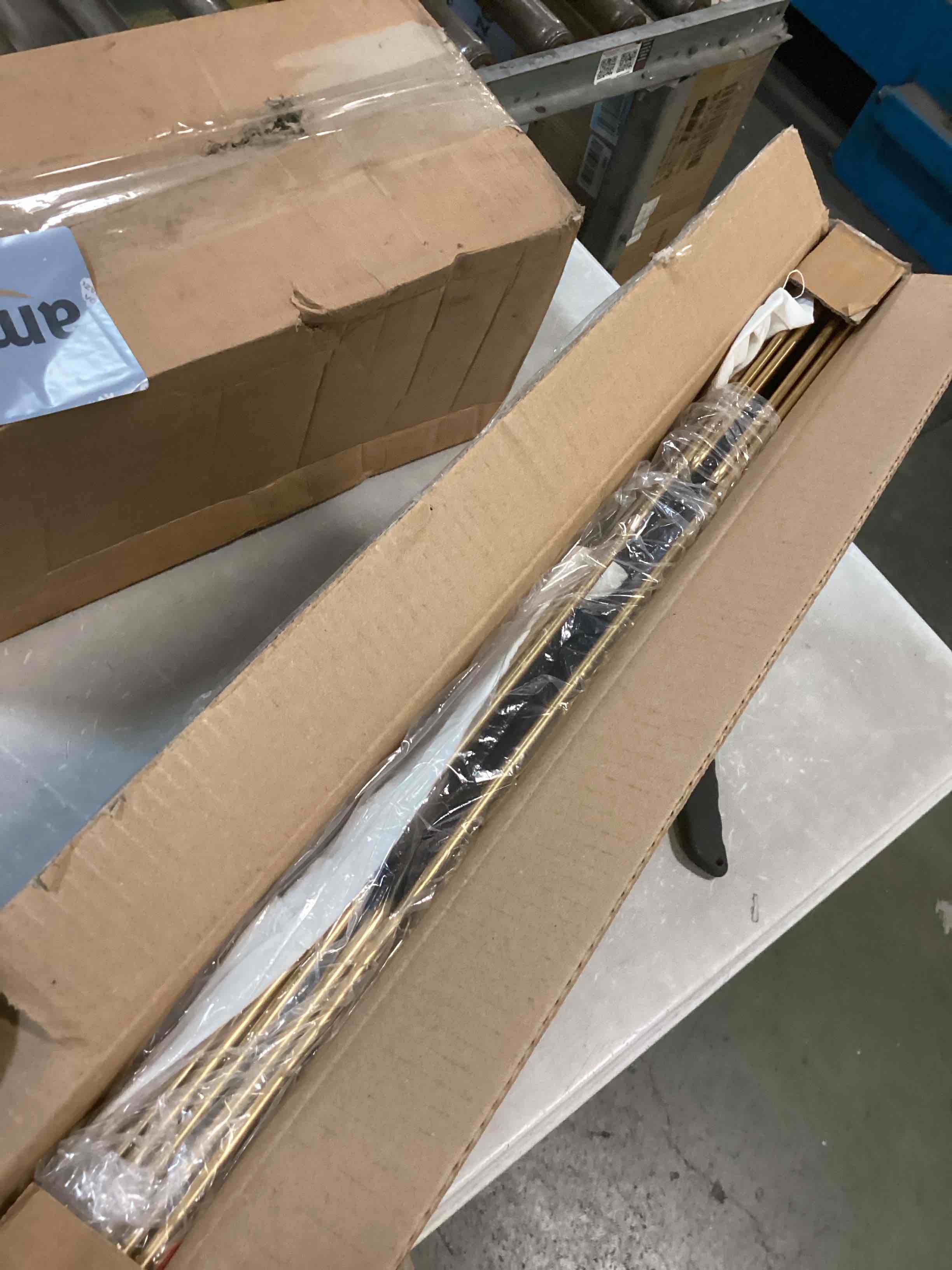 https://s3.amazonaws.com/lotting-images-prod/bidfta/YEL6434579_1718451208183.jpeg