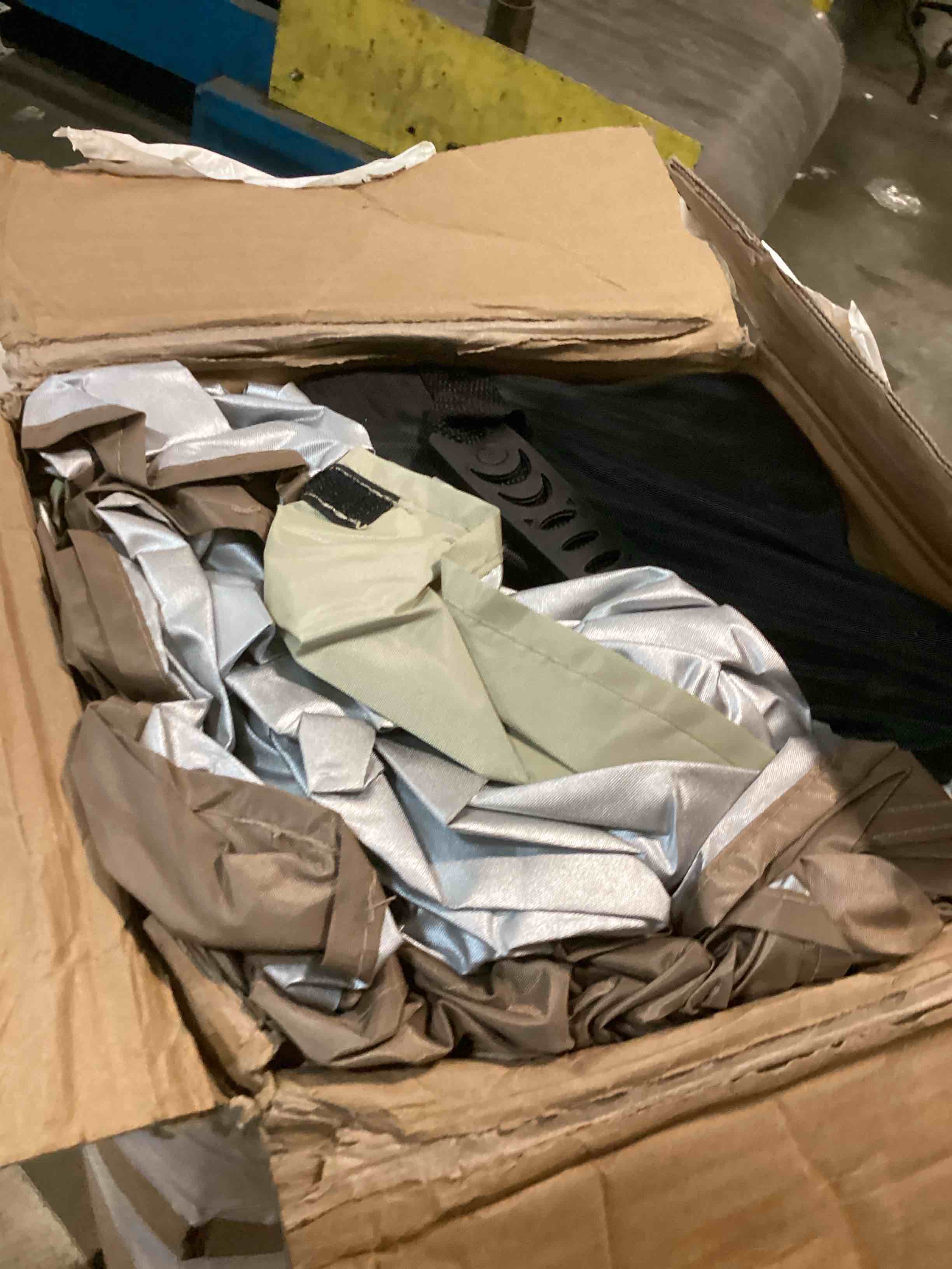https://s3.amazonaws.com/lotting-images-prod/bidfta/YEL6434605_1718453862477.jpeg