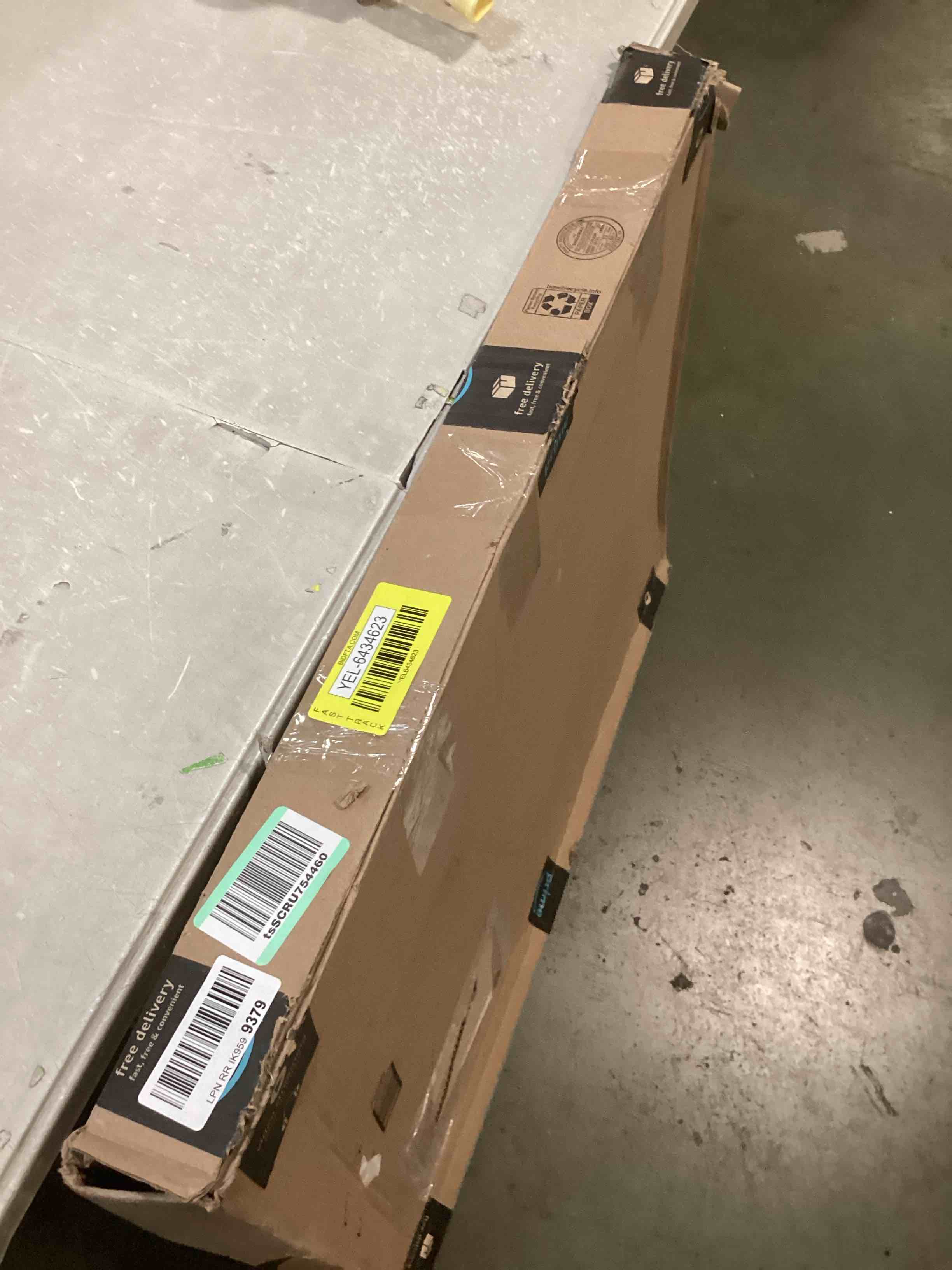 https://s3.amazonaws.com/lotting-images-prod/bidfta/YEL6434623_1718457916279.jpeg