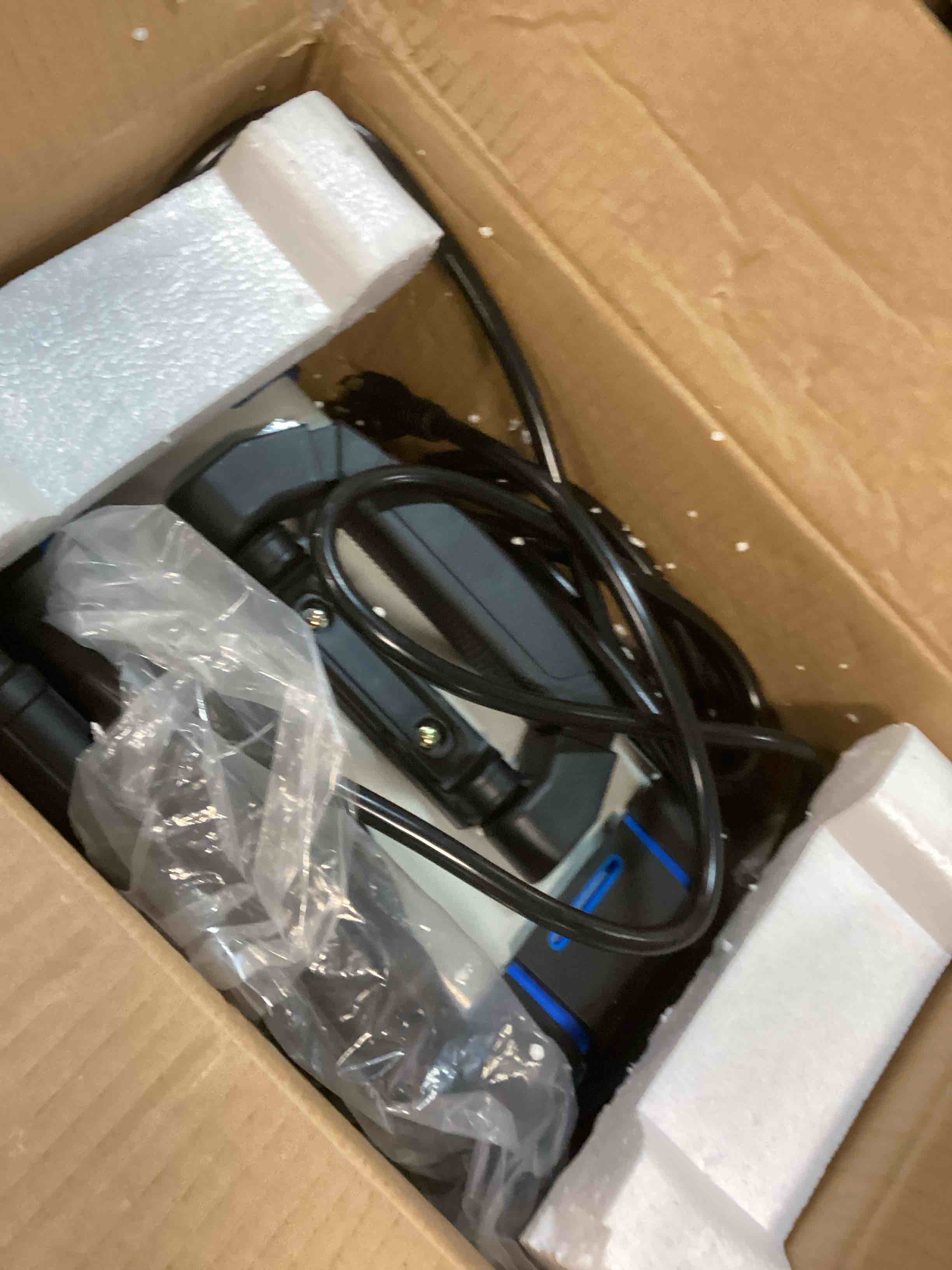https://s3.amazonaws.com/lotting-images-prod/bidfta/YEL6434720_1718469158305.jpeg