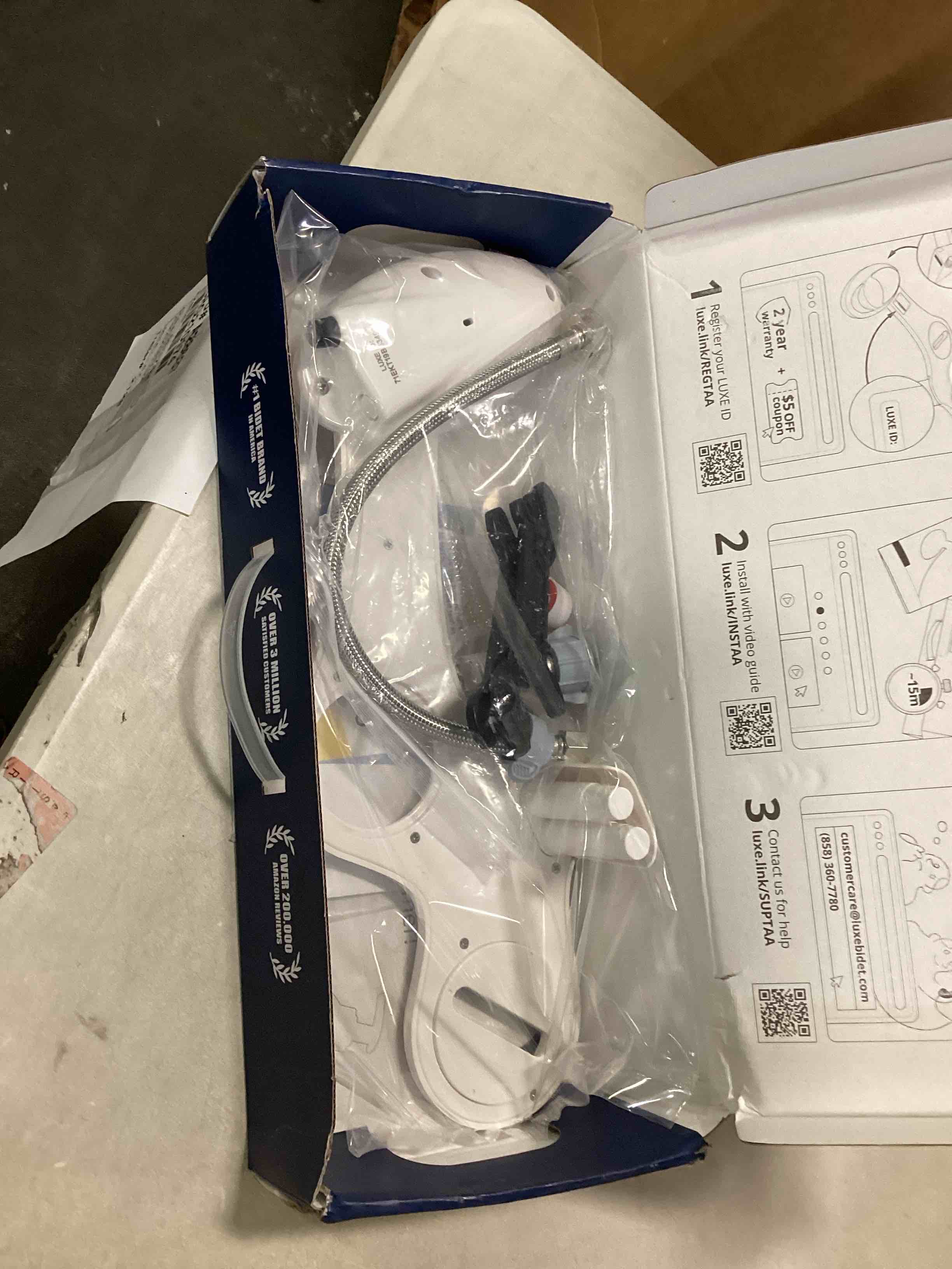 https://s3.amazonaws.com/lotting-images-prod/bidfta/YEL6435803_1718220605521.jpeg