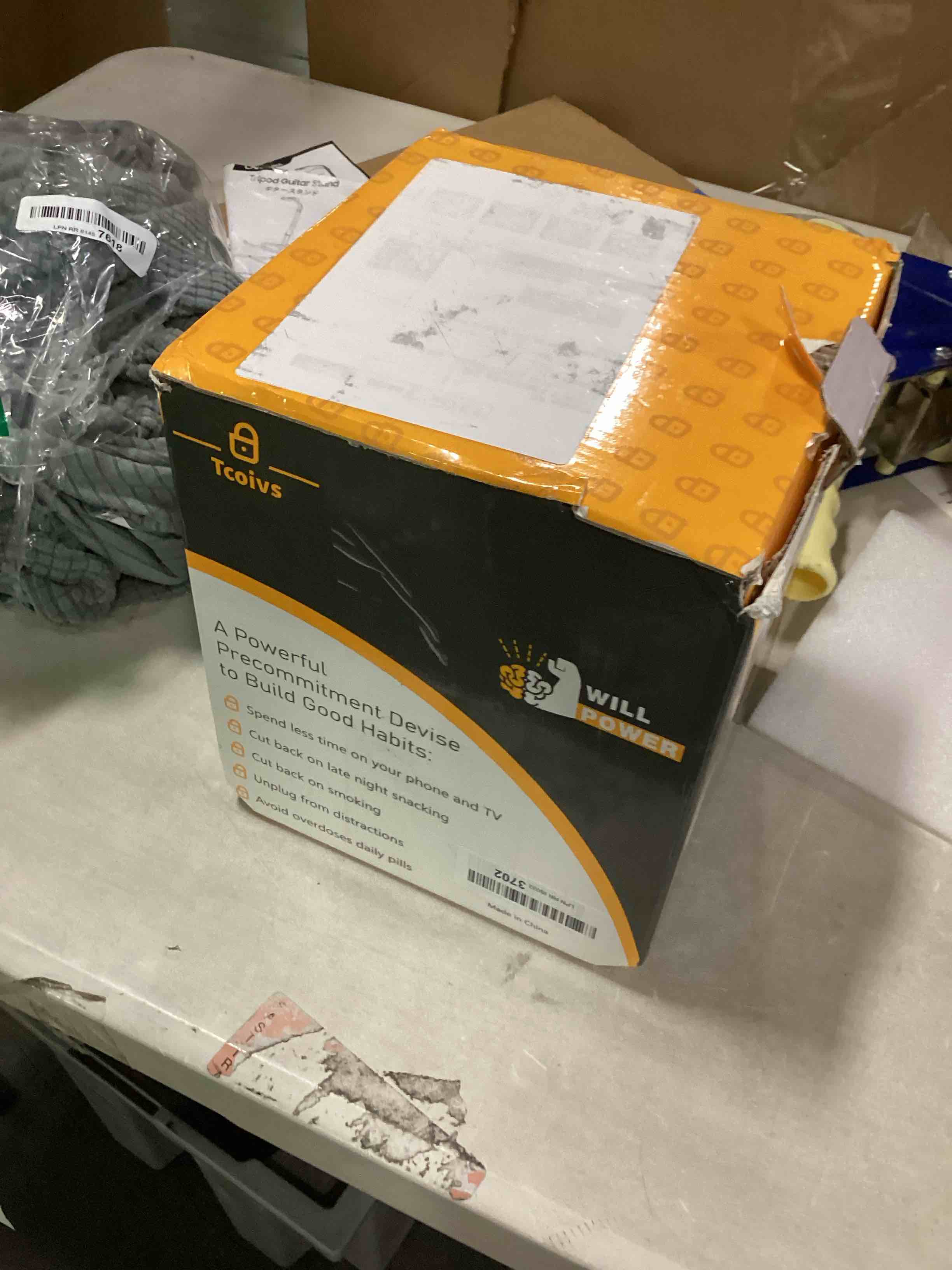 https://s3.amazonaws.com/lotting-images-prod/bidfta/YEL6435814_1718222802548.jpeg