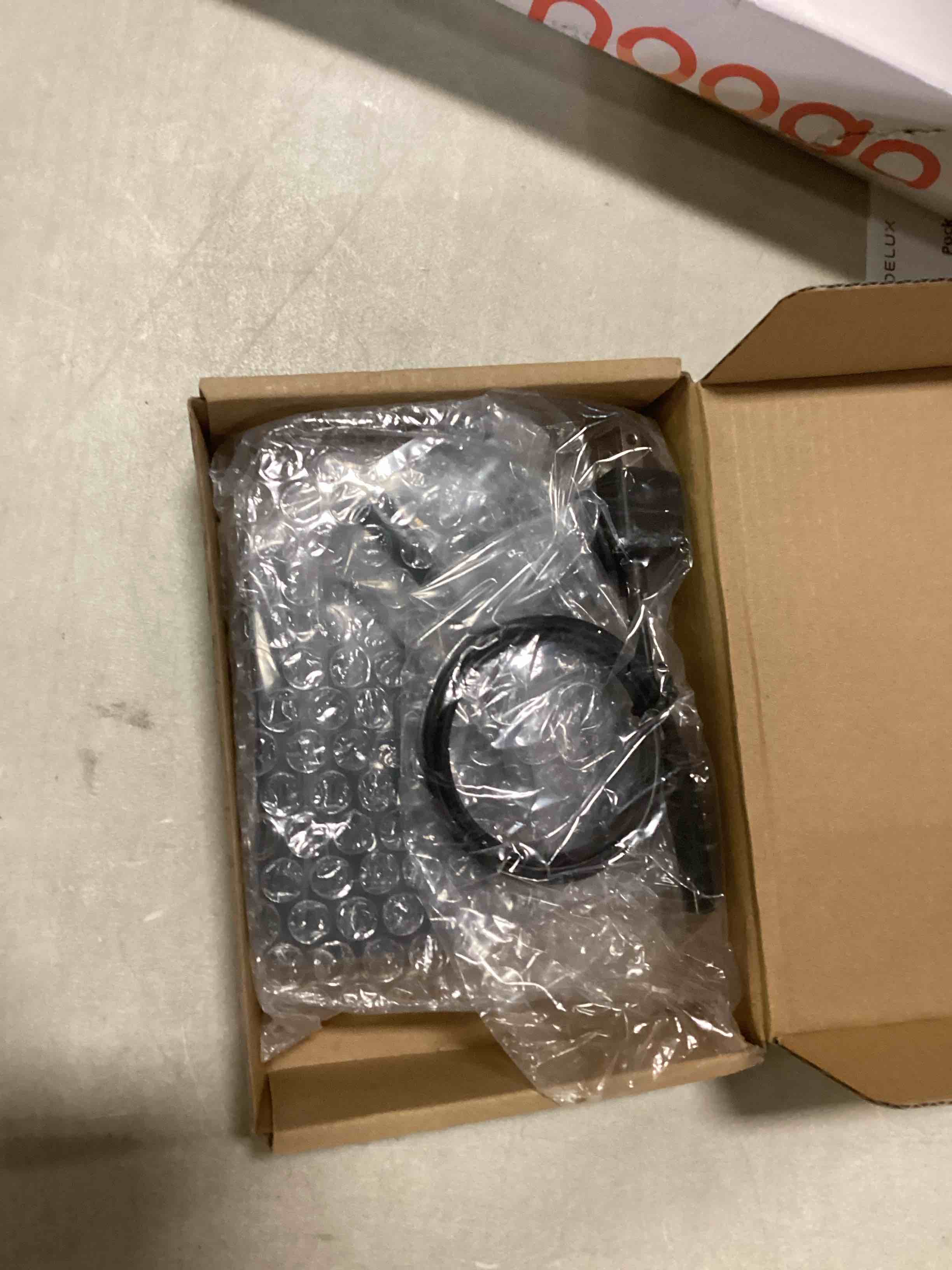 https://s3.amazonaws.com/lotting-images-prod/bidfta/YEL6435880_1718289747539.jpeg