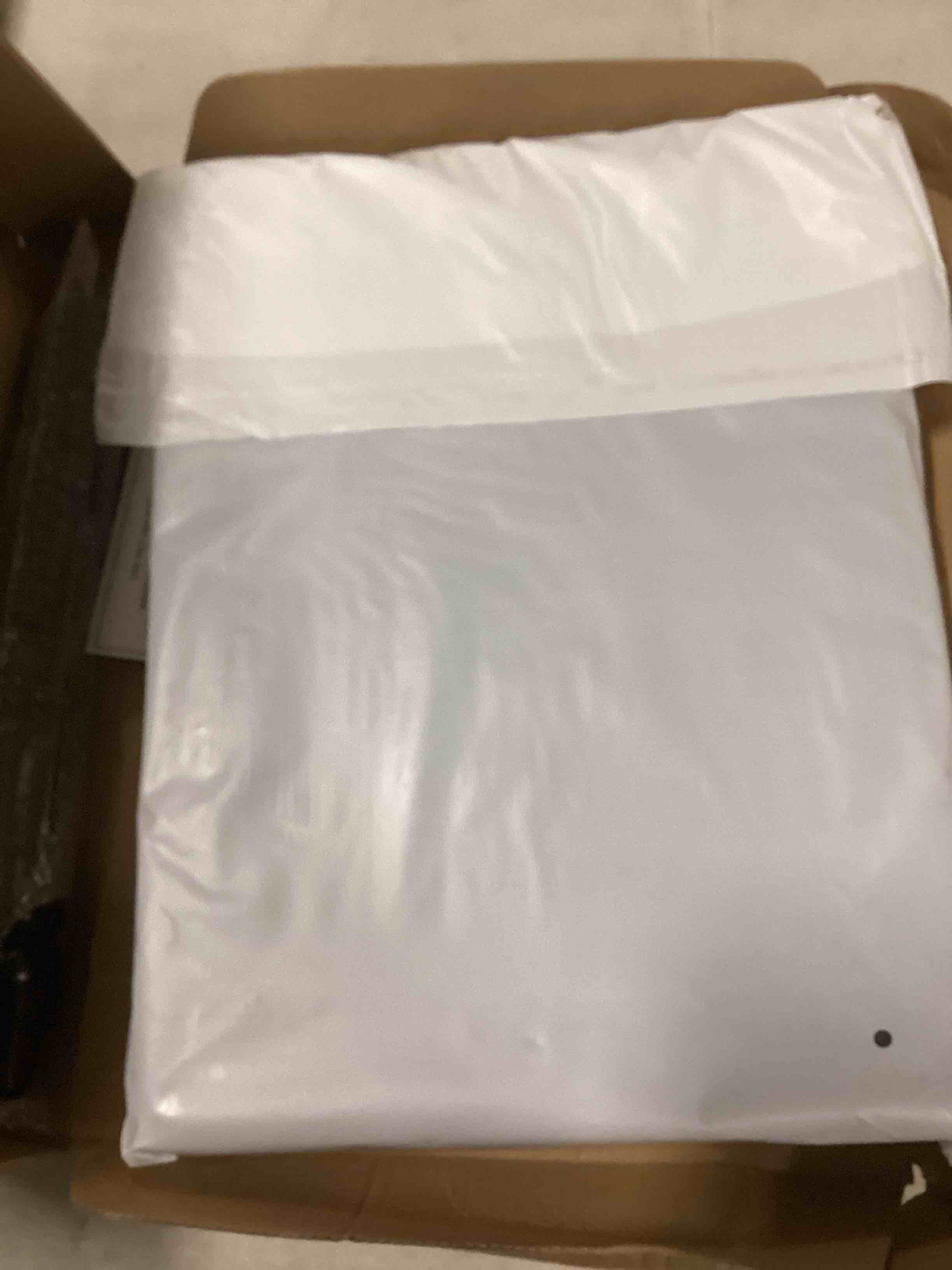 https://s3.amazonaws.com/lotting-images-prod/bidfta/YEL6436598_1718636468329.jpeg