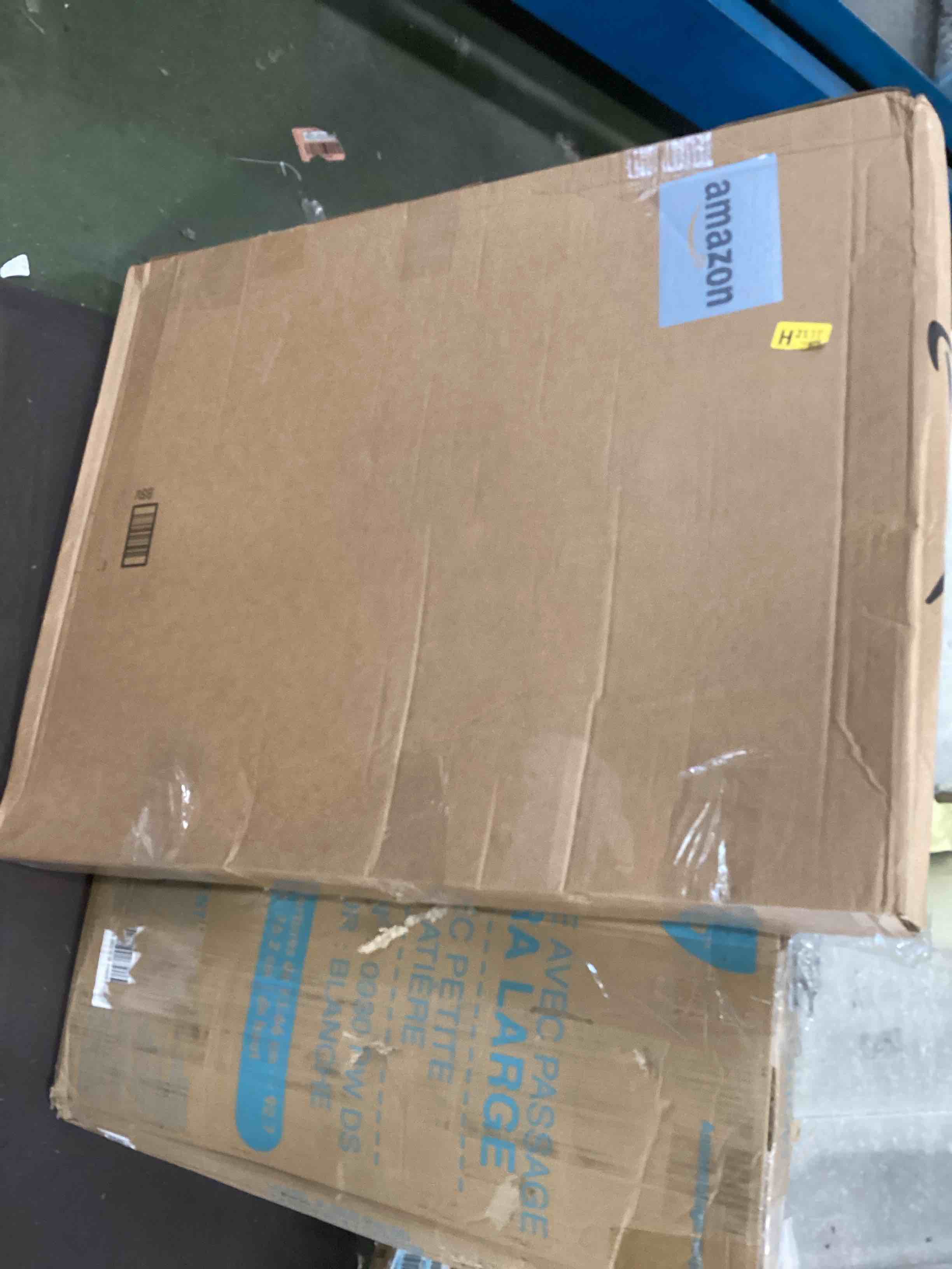 https://s3.amazonaws.com/lotting-images-prod/bidfta/YEL6437049_1718308555690.jpeg