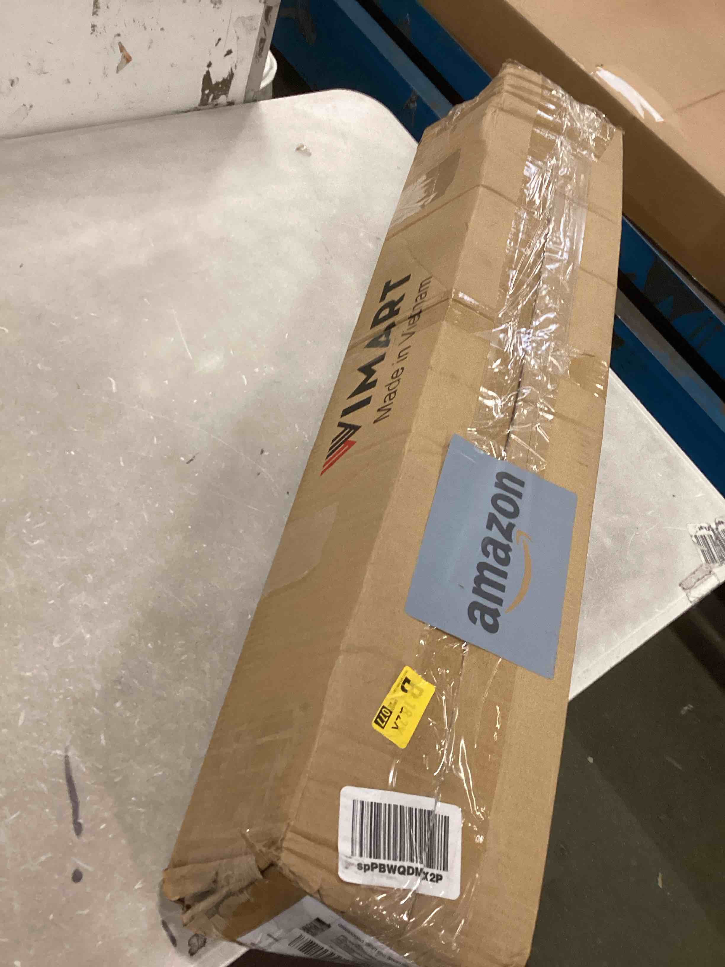 https://s3.amazonaws.com/lotting-images-prod/bidfta/YEL6437077_1718365187619.jpeg