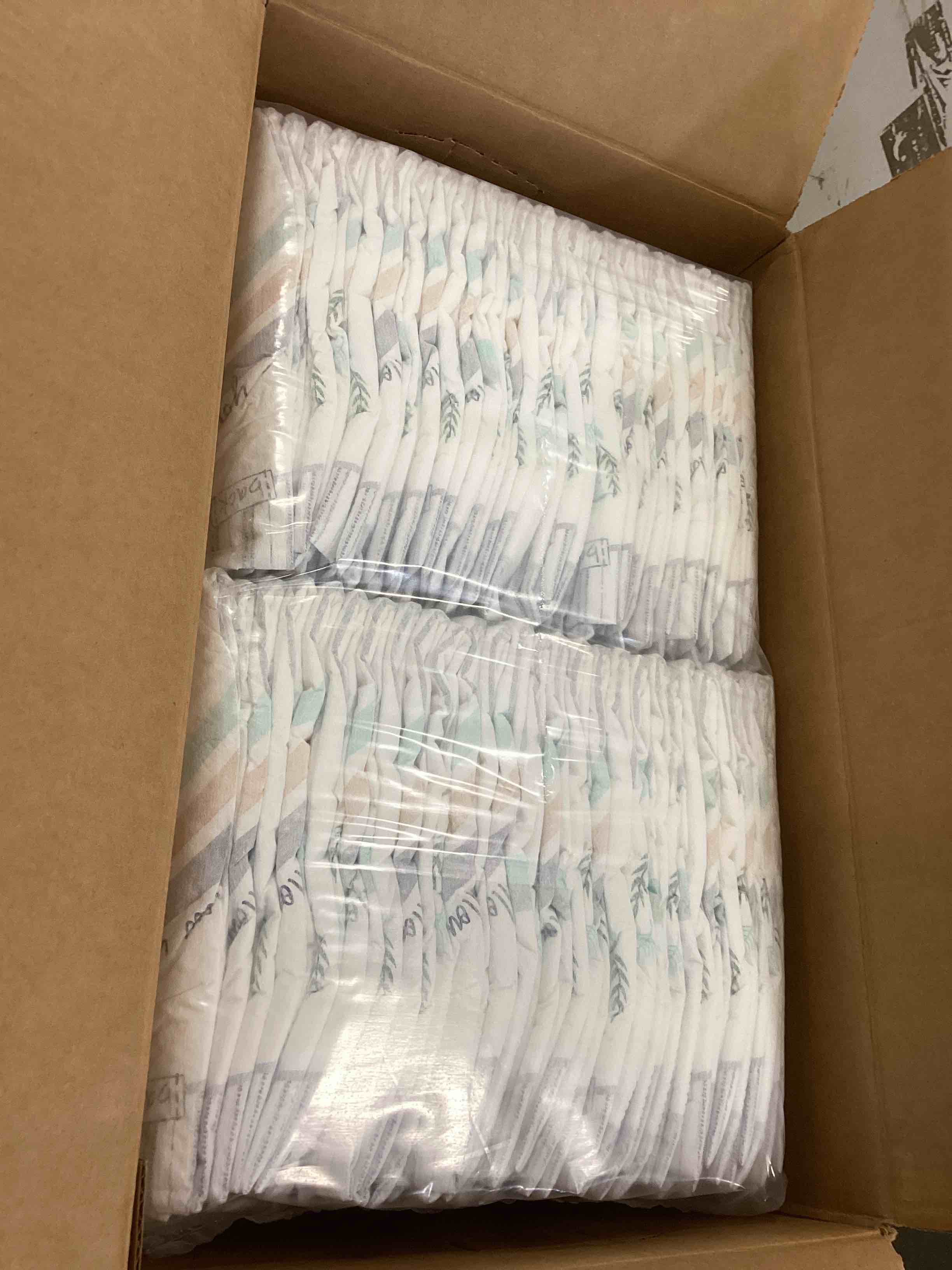 https://s3.amazonaws.com/lotting-images-prod/bidfta/YEL6437290_1718390419372.jpeg