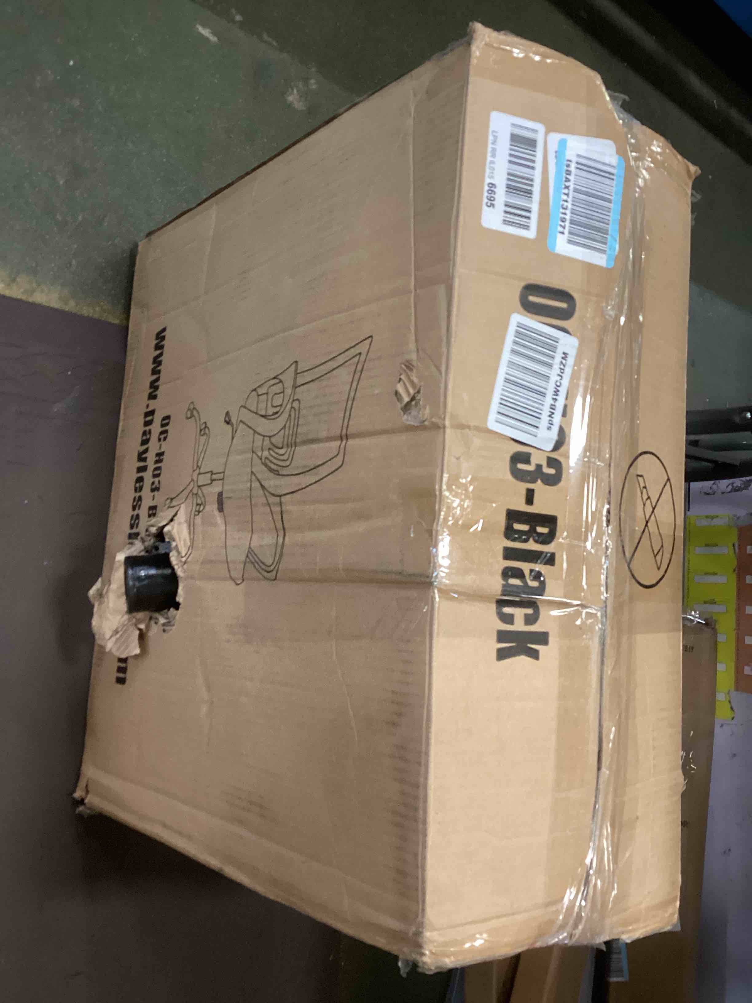 https://s3.amazonaws.com/lotting-images-prod/bidfta/YEL6437662_1718456027057.jpeg
