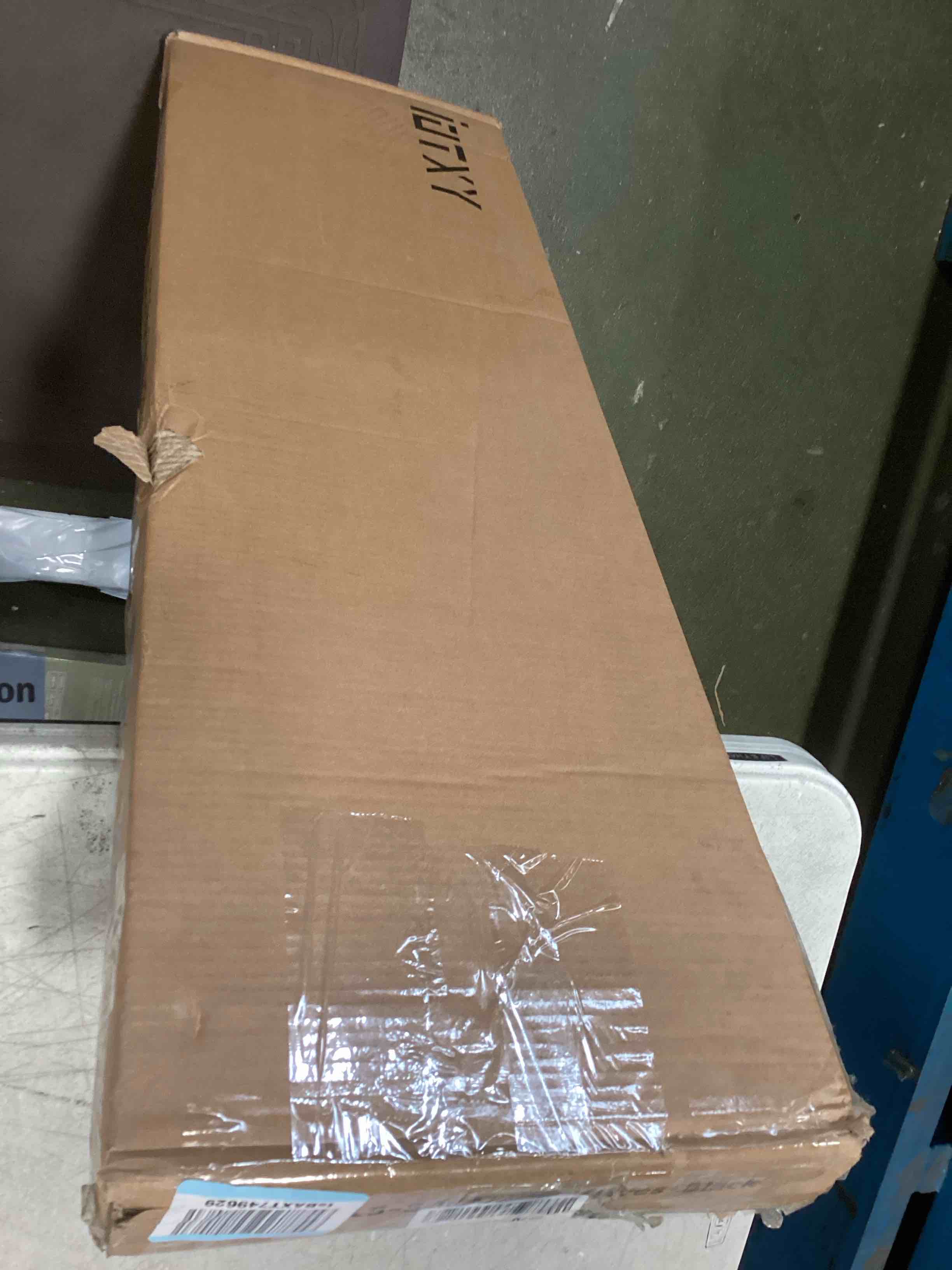 https://s3.amazonaws.com/lotting-images-prod/bidfta/YEL6437904_1718630224449.jpeg
