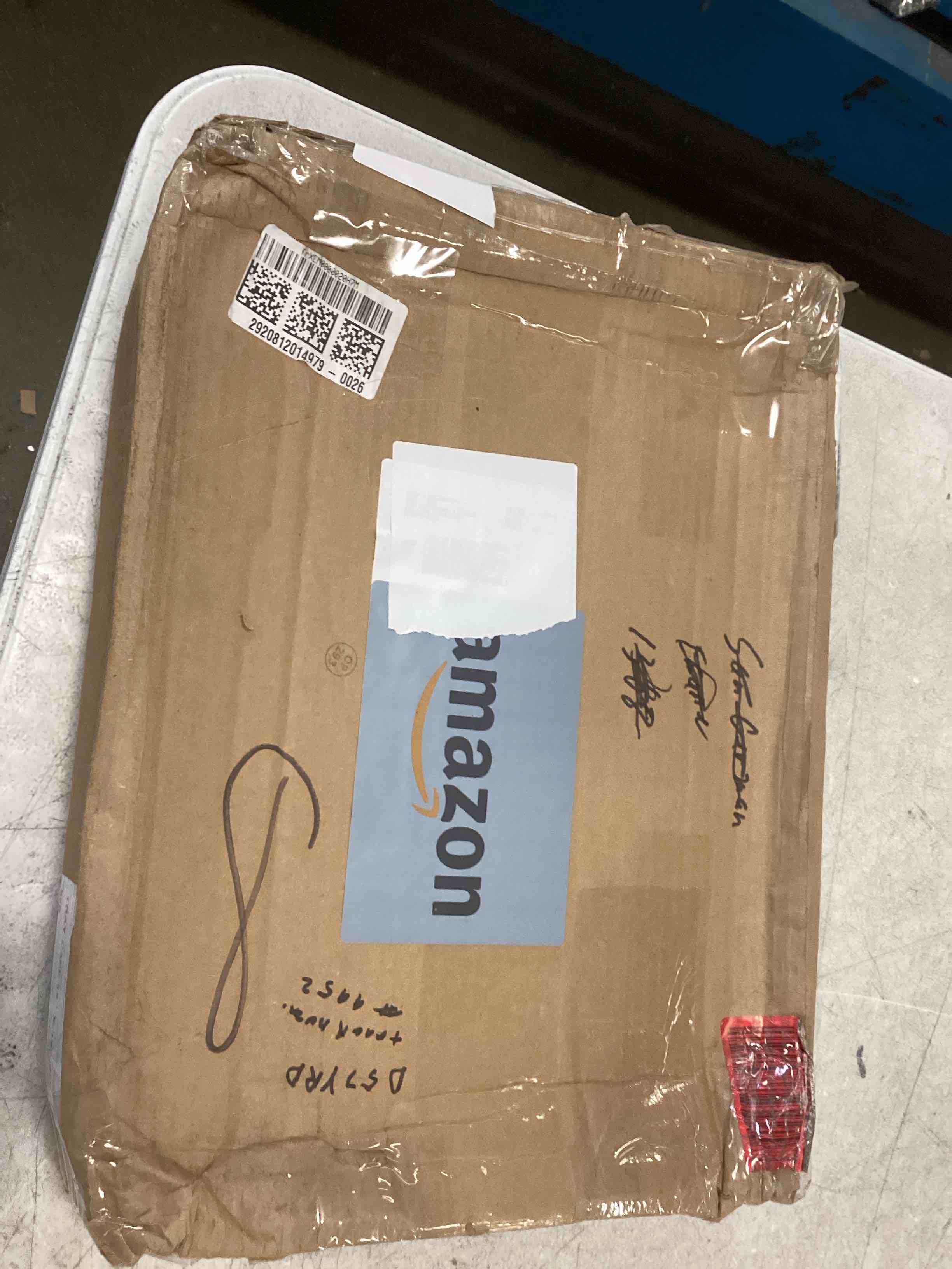 https://s3.amazonaws.com/lotting-images-prod/bidfta/YEL6437935_1718635074721.jpeg