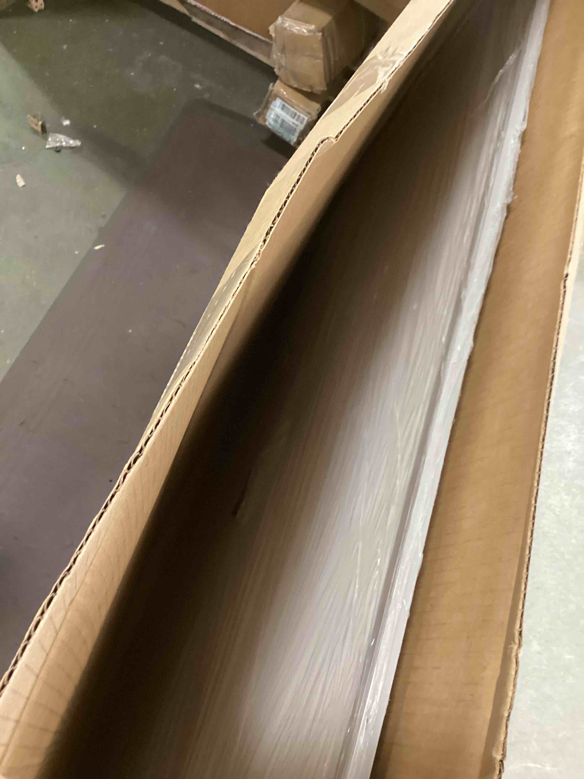 https://s3.amazonaws.com/lotting-images-prod/bidfta/YEL6438109_1718713035676.jpeg