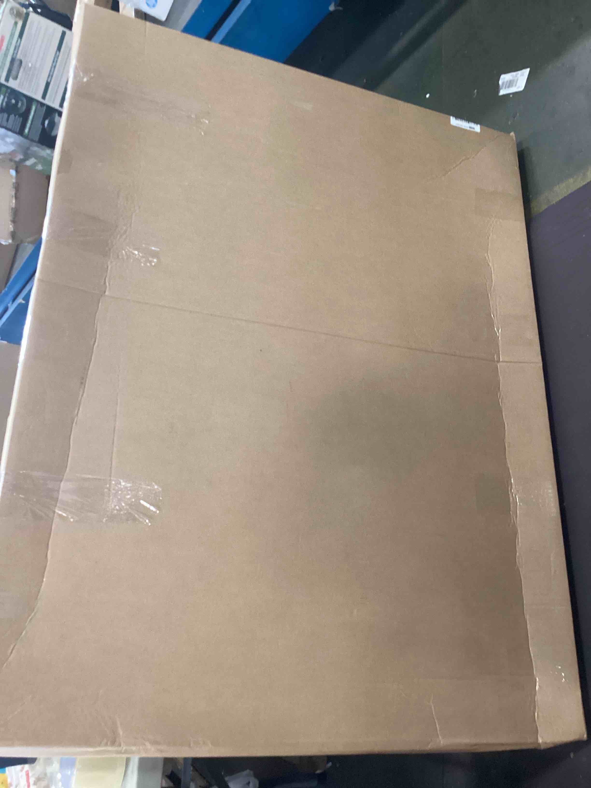 https://s3.amazonaws.com/lotting-images-prod/bidfta/YEL6438109_1718713058917.jpeg