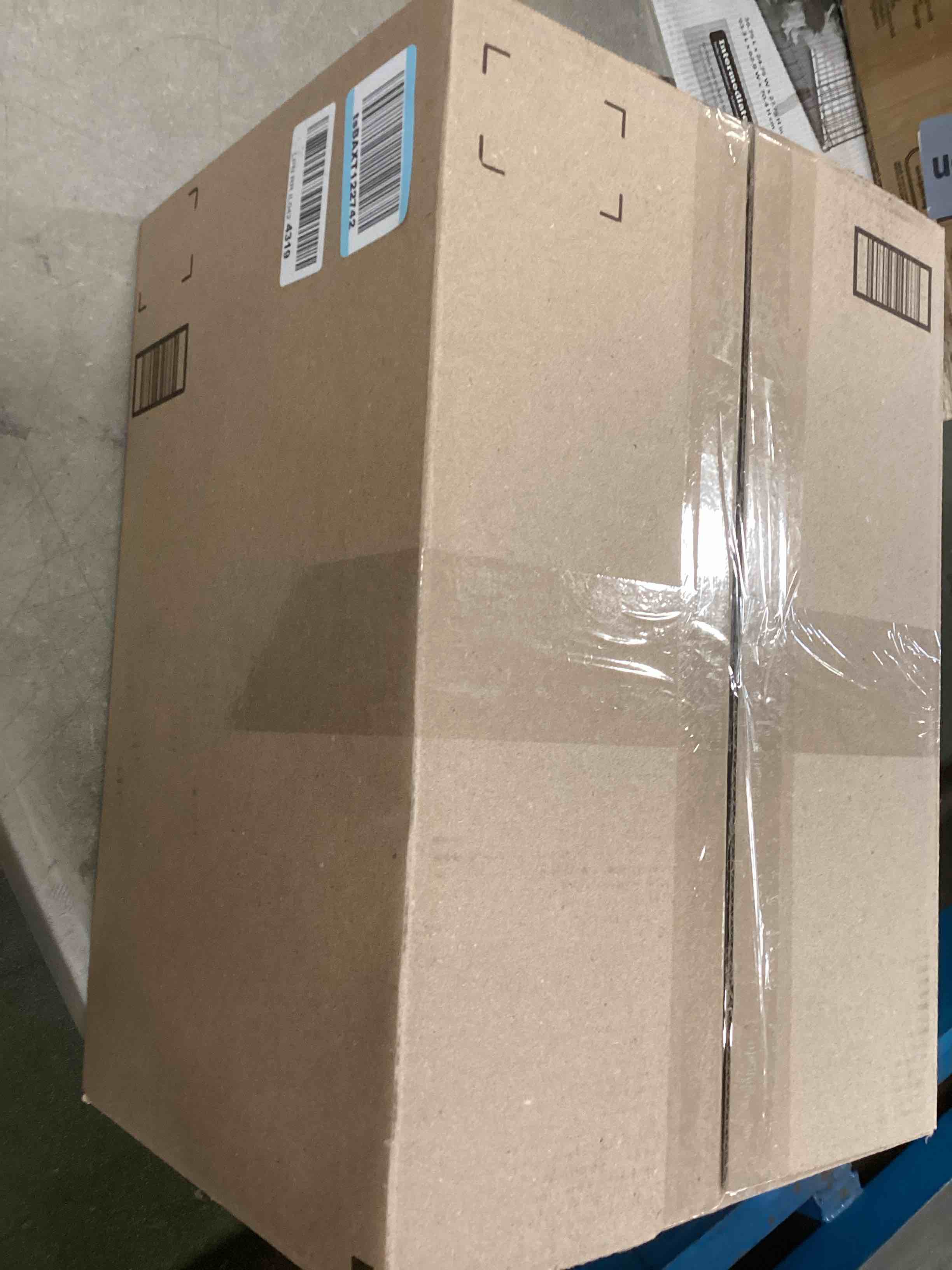 https://s3.amazonaws.com/lotting-images-prod/bidfta/YEL6438140_1718717662135.jpeg
