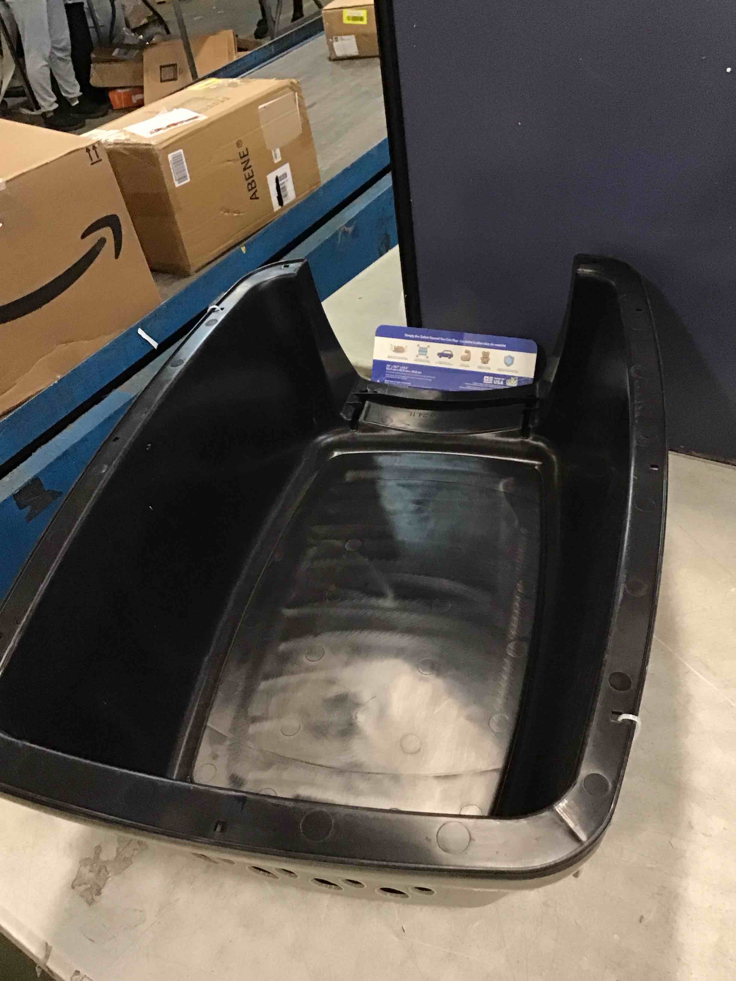 https://s3.amazonaws.com/lotting-images-prod/bidfta/YEL6438924_1718380928962.jpeg